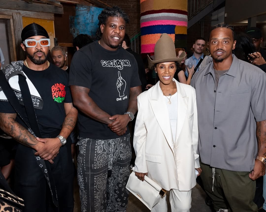 Ghetto Gastro x Dover Street
Production. Logistics Strategy. Execution