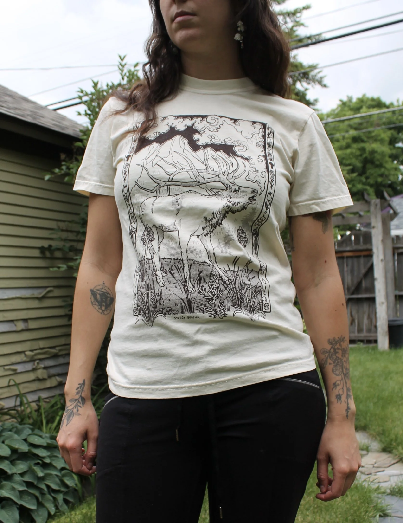 elk tee_small1.jpg