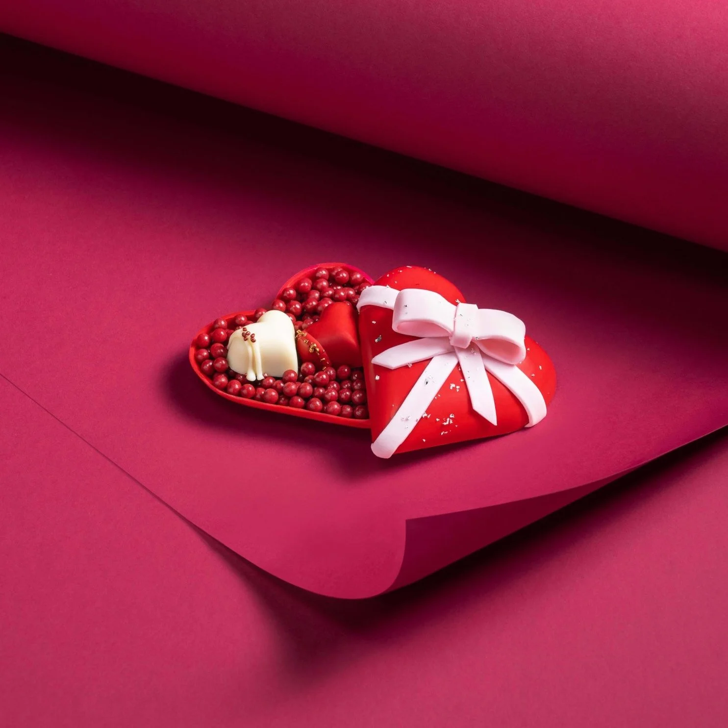 RWS+Valentine+Cake3181+R2b+s.jpg