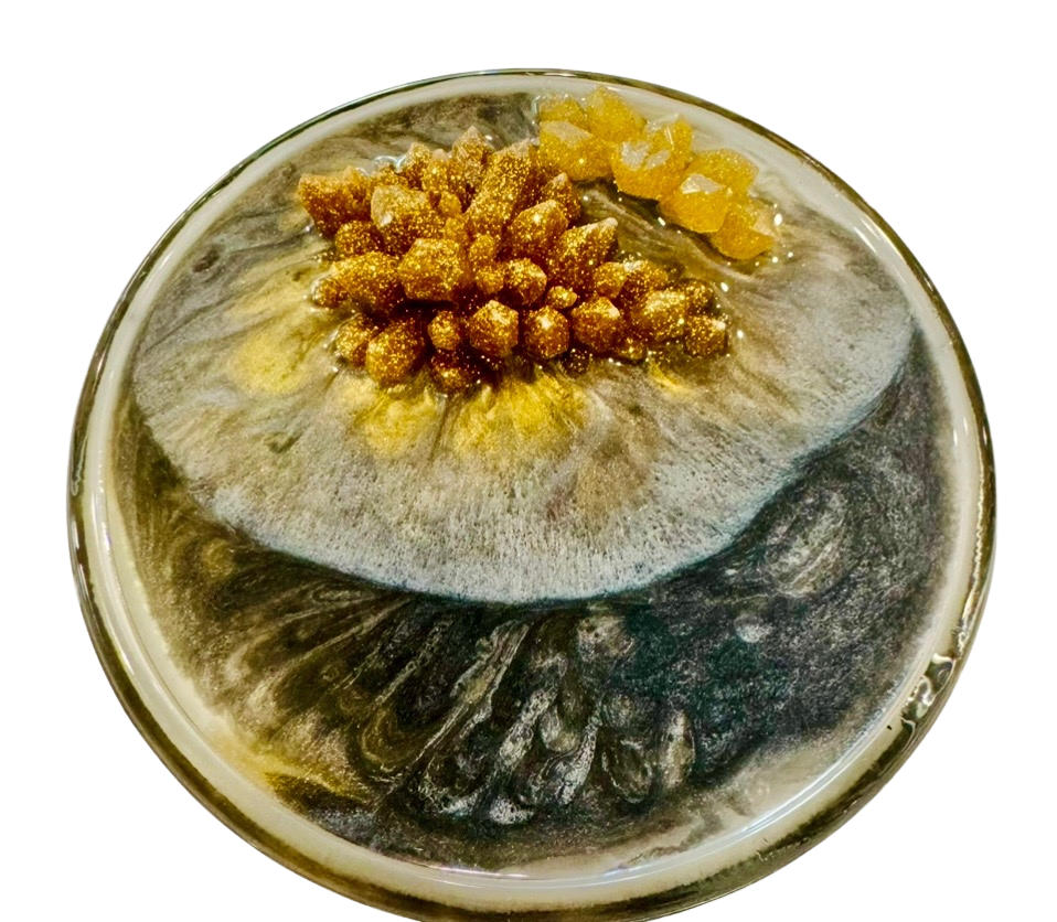 gold dish.png