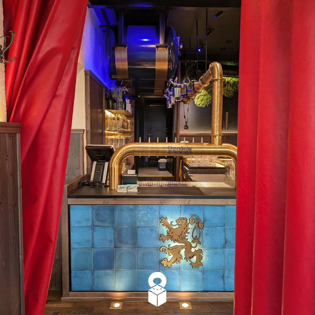 🍺 Frisches L&ouml;wenbr&auml;u-Tankbier in M&uuml;nchen!

Bei @tscharlies_muenchen, dem offiziellen L&ouml;wenbr&auml;u-Tankbier-Ausschank, trifft Tradition auf Innovation.
Drei individuell angefertigte 250 L Duotank-Biertanks, pulverbeschichtet im 