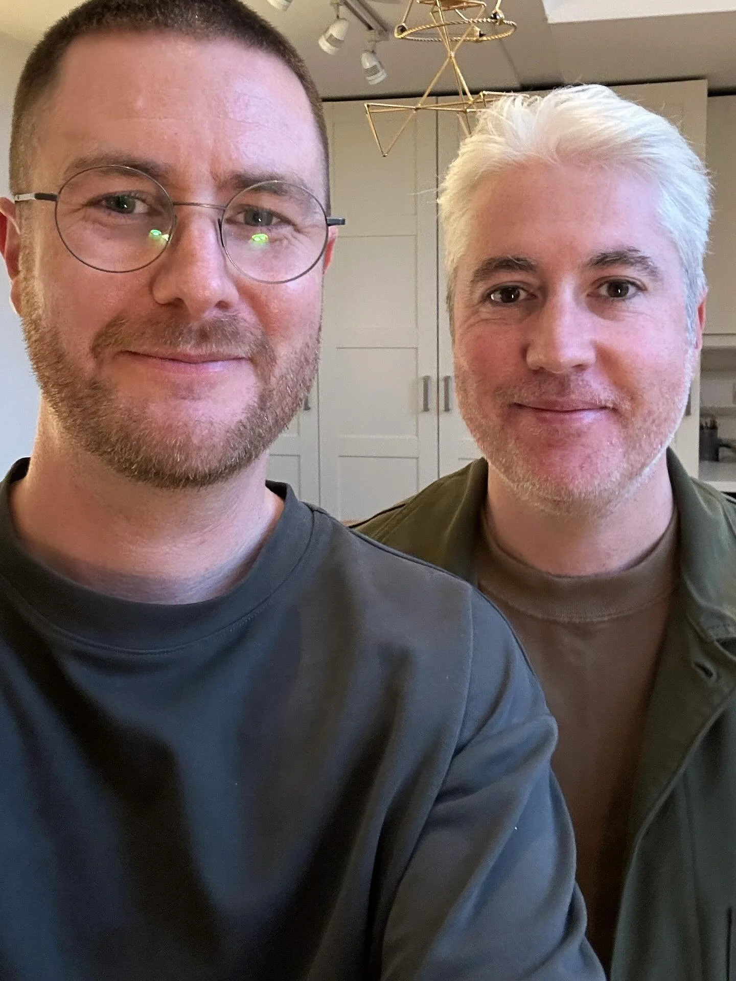 1-on-1 workshop with Adam today. So great sharing it with new people and hearing their insights and unique ways of expressing what they discovered. Always something special in each session. #ZenInLondon #MeditationPractice #SeeingAnew #Mindfultogethe