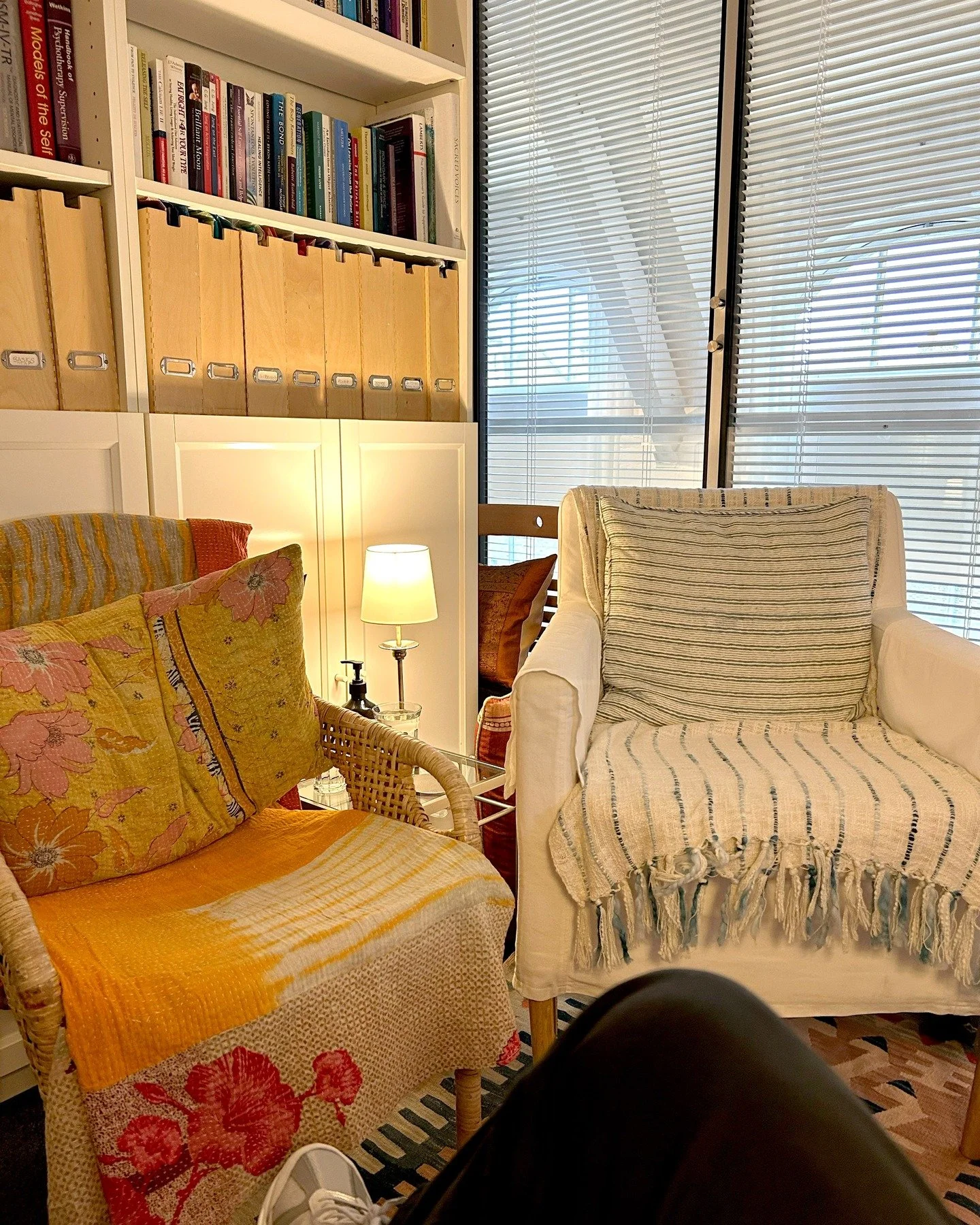 All set for today&rsquo;s workshop.
The sun is shining, the kettle&rsquo;s on, and we&rsquo;re ready to explore the wisdom of Zen through images. @stumbleindevotion @theflamecentre 

#ZenBuddhismLondon
#MindfulnessLondon
#ZenPracticeUK
#LondonMeditat