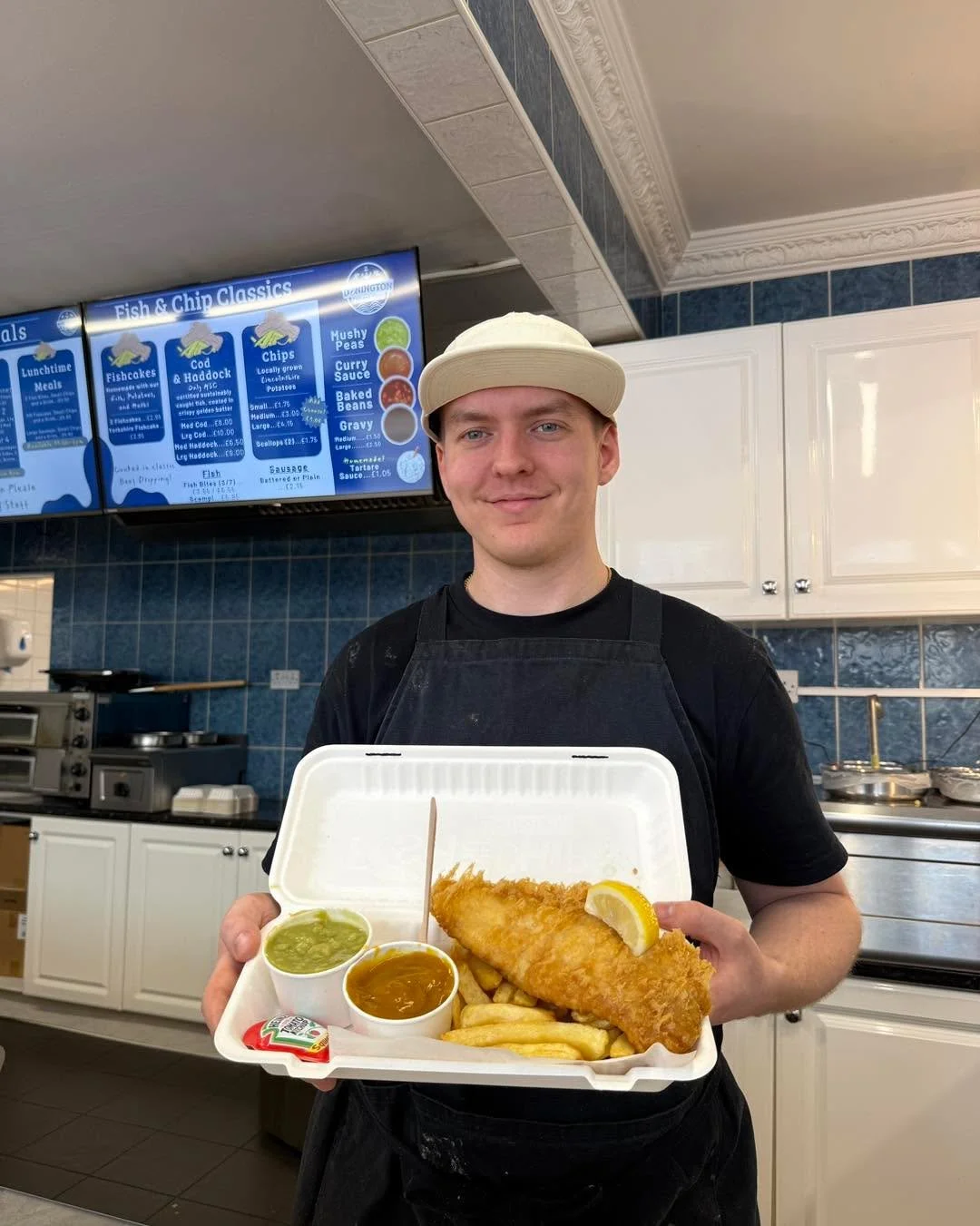 We’re proud to serve the traditional British dish! 
Golden, flaky and fresh from the fryer! ππ 
We have put together a few meal deals to make your visit even more satisfying βοΈ
Fish and Chip Dinner π½οΈ …. £13.05
Medium Fish, Me