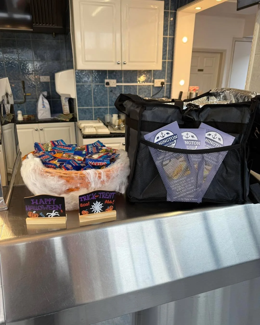 Happy Halloween!👻 

Are you ready for tonight? Whether your having a quiet night in or trick or treating with the kids we&rsquo;ve got you covered! 🎃

With deliveries in Donington from 17:30-20:30 tonight and sweet treats ready in the shop take som