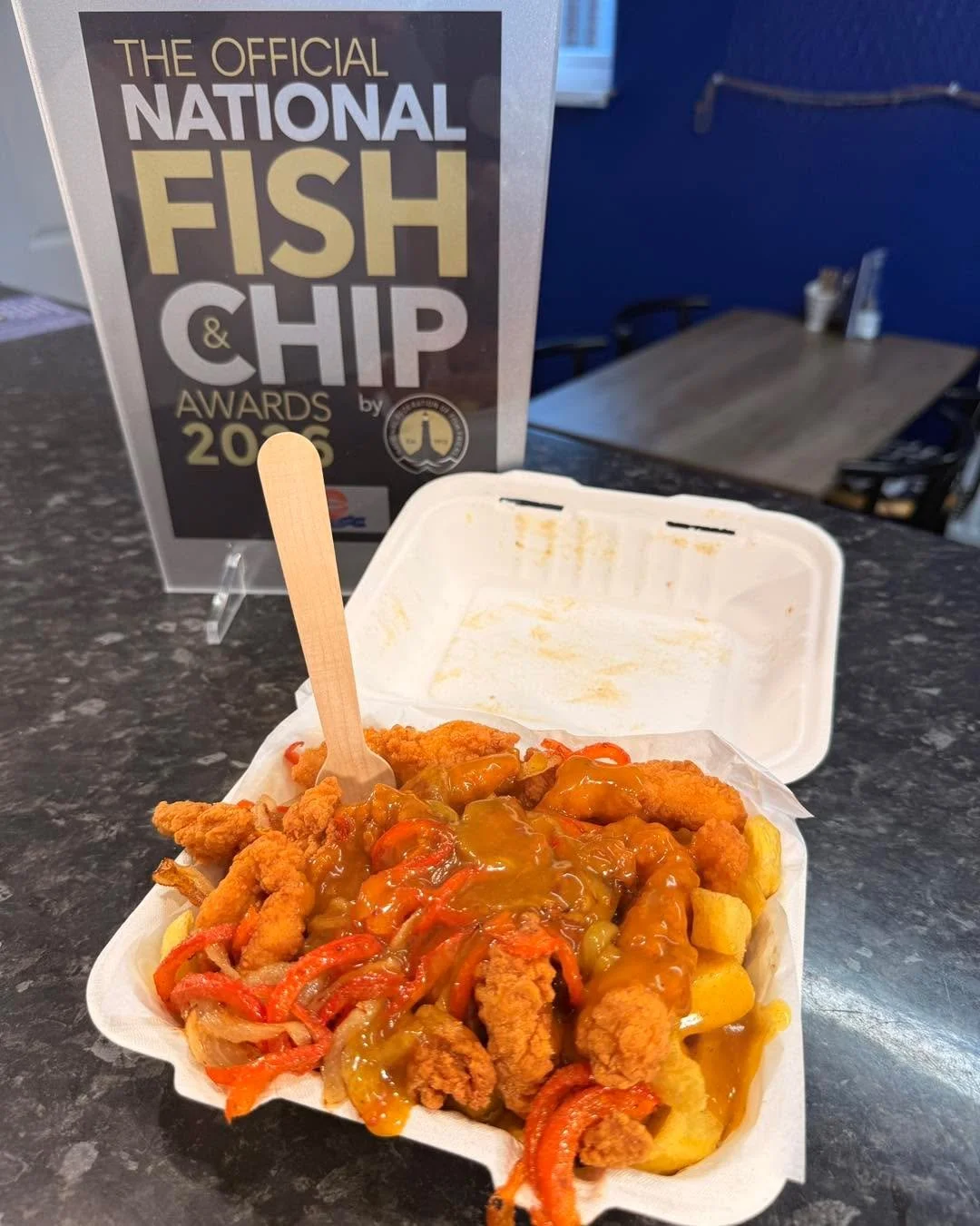 Brand New Irish Spice Box! ☘️

Loaded Chips with Shredded Chicken, Fried Onions and Peppers mixed with an Irish Spice Mix! Coat it in Curry Sauce for the ultimate St Patrick&rsquo;s Week Treat 🍀

Available this week only (17th-21st!) get them fast! 