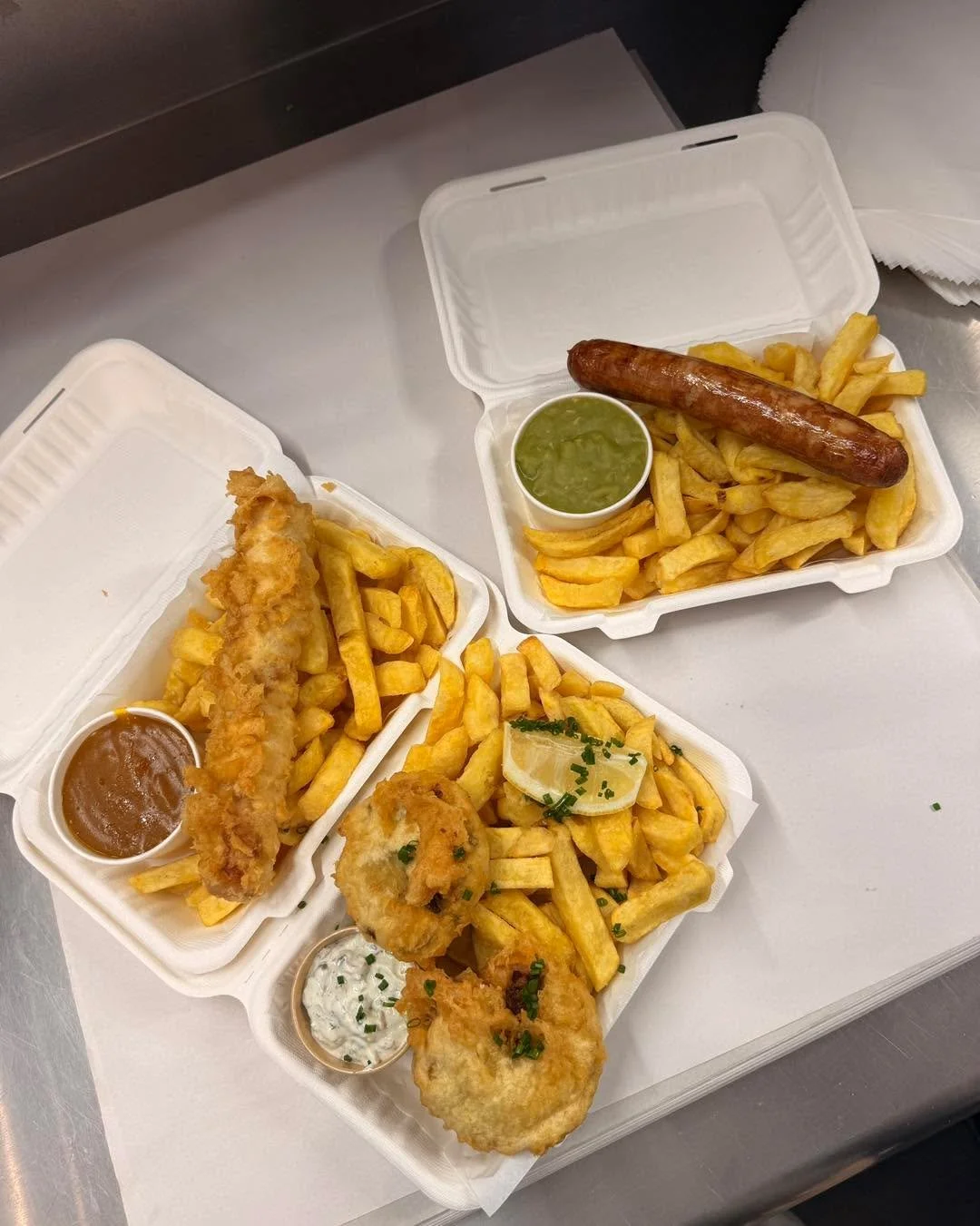 Lunchtime Deals available this Friday, Saturday and Bank Holiday Monday! 💙

We are opening 11:30-19:00 this Bank Holiday Monday where you can grab our lunchtime deal for &pound;5.95! 👇

Get 3 Fish Bites, 2 HM Fishcakes or a Large Sausage with Chips