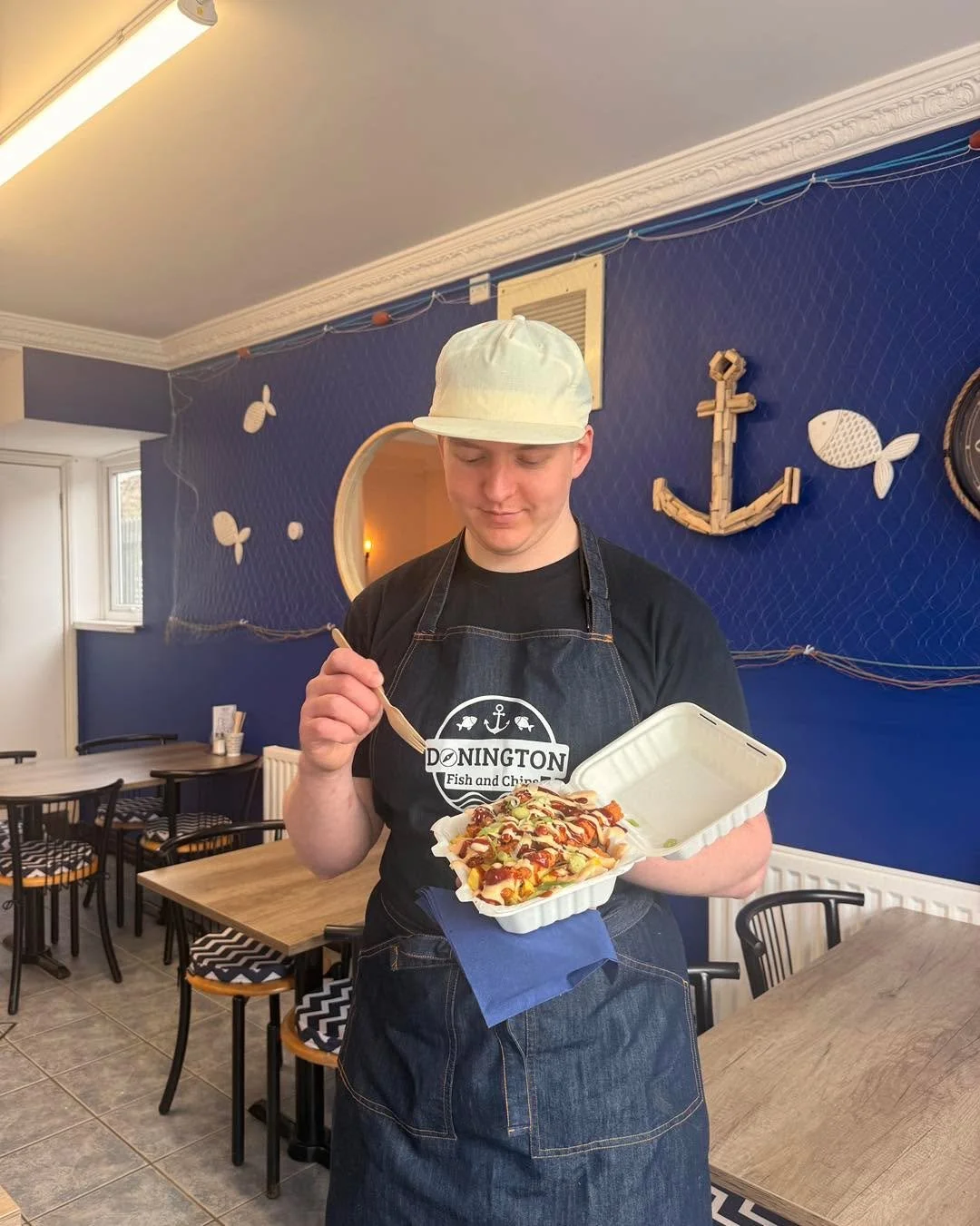 Brighten up the start of the week with a taste of our new Loaded Chips! 🇰🇷 🍟

Sweet Smokey Korean BBQ sauce and Tangy Umami Gochujang Mayo all over some Crispy Shredded Chicken to switch up your usual! 🥹❤️

Our new favourite 🤩 available for Eat-