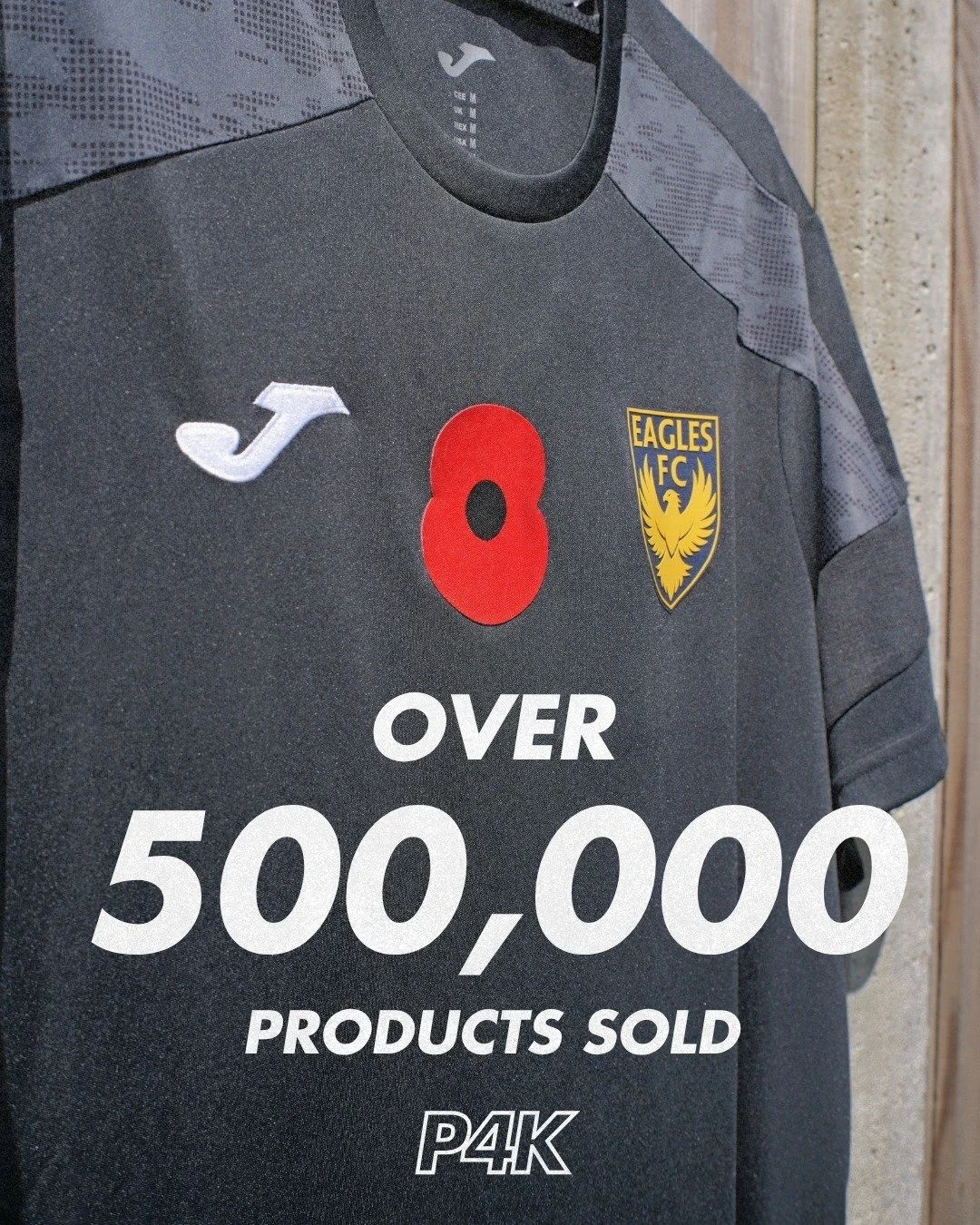 Over 500,000 products sold.

Half a million poppies, armbands and other Remembrance products supplied to clubs and organisations across the UK, helping bring the poppy onto pitches and into sporting communities year after year.

Every order has playe