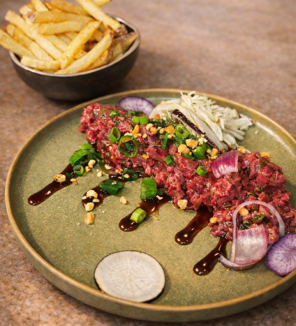 Une cuisine faite avec le c&oelig;ur, des produits choisis avec soin, et le plaisir de vous recevoir autour d&rsquo;une belle assiette ✨