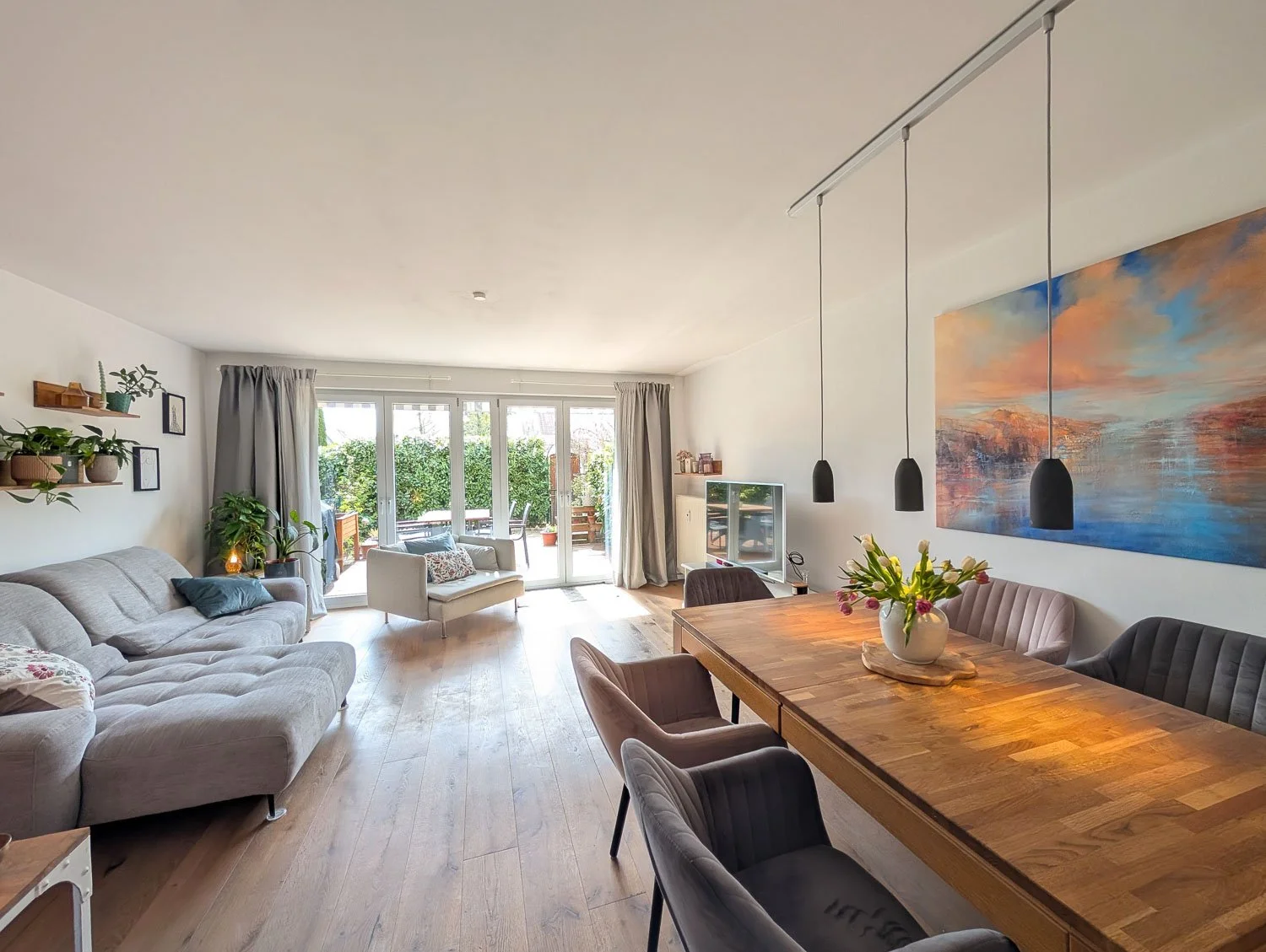 Großzügige 3-Zimmer-Maisonette mit Süd-Balkon inruhiger Lage von Allach