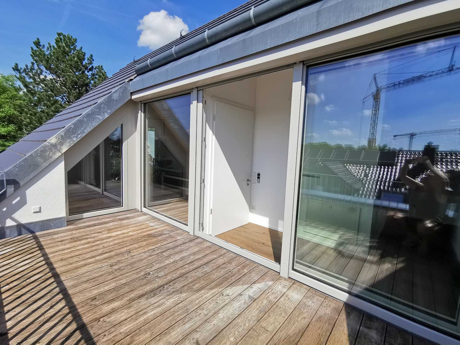 Neubau: Stilvolles Wohnen – Repräsentative 4-Zi.-Dachgeschoss