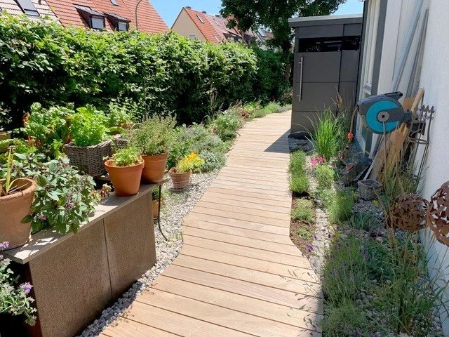 Garten 1.jpg
