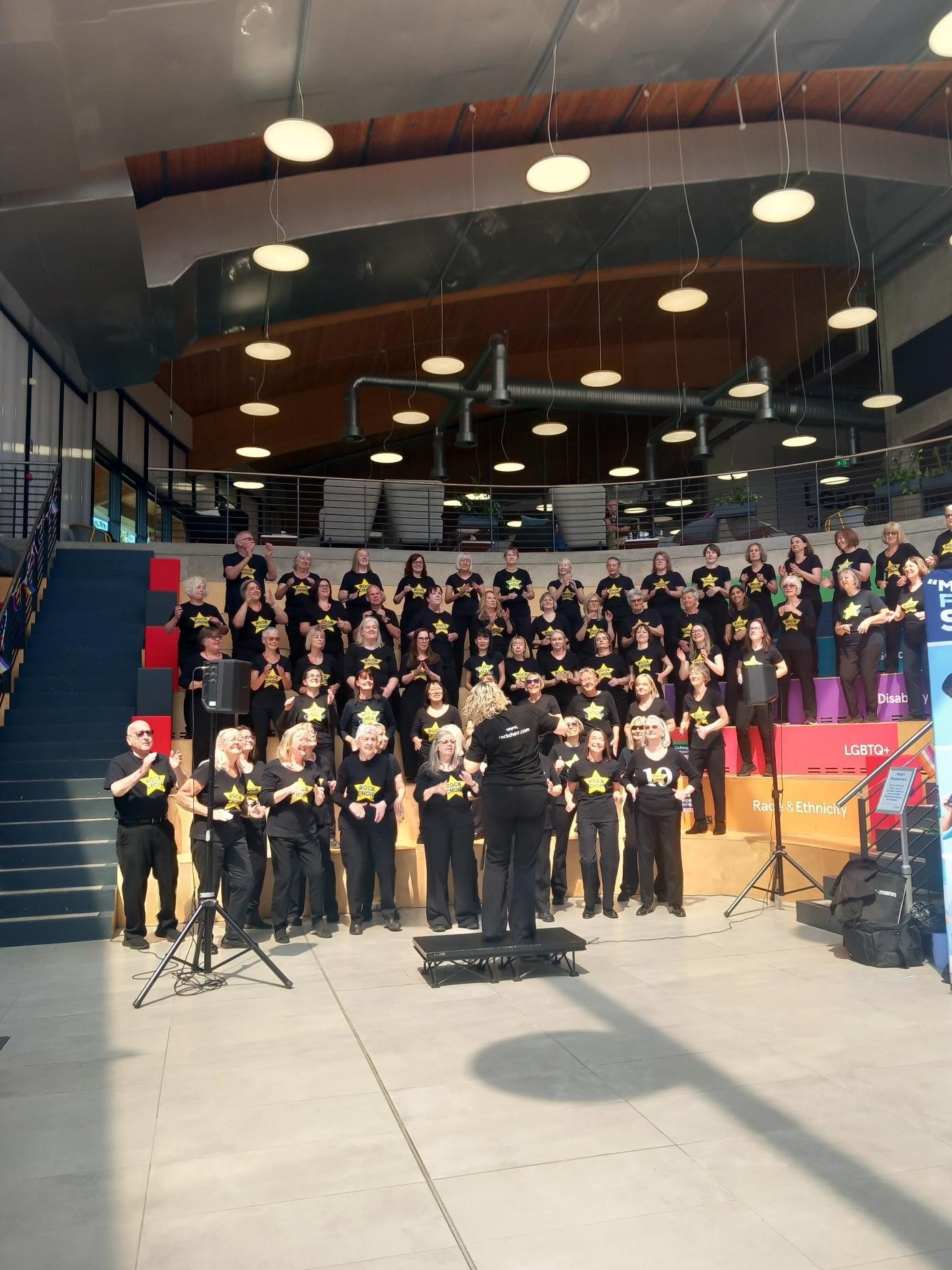QE2 Rock Choir.jpeg