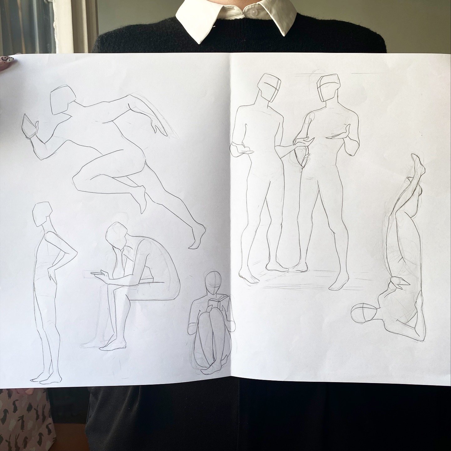Radovi polaznika programa priprema za Studij dizajna pri Arhitektonskom fakultetu u Zagrebu. Sketches of human figures in various poses, including standing, sitting, reading, and reclining, on two sheets of paper.
