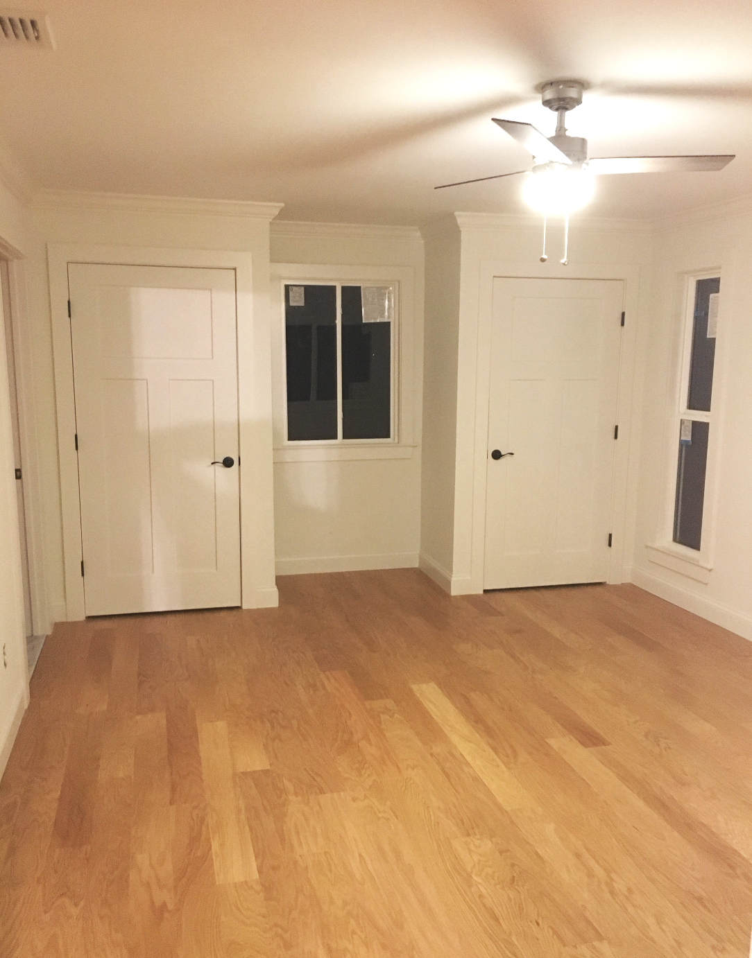 2+closets+in+bedroom.png