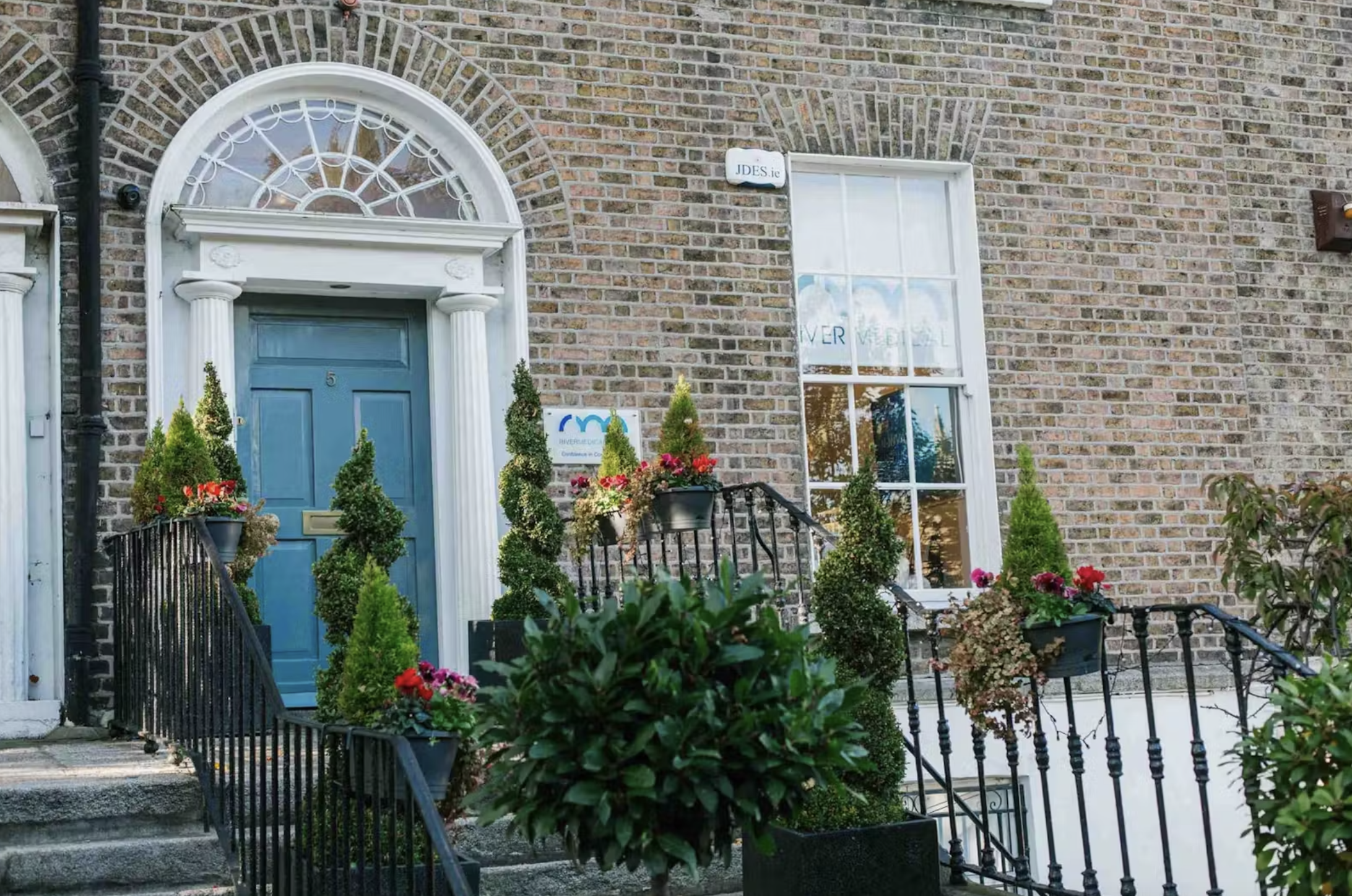 Giving a Leading Irish Clinic’s Socials a Facelift