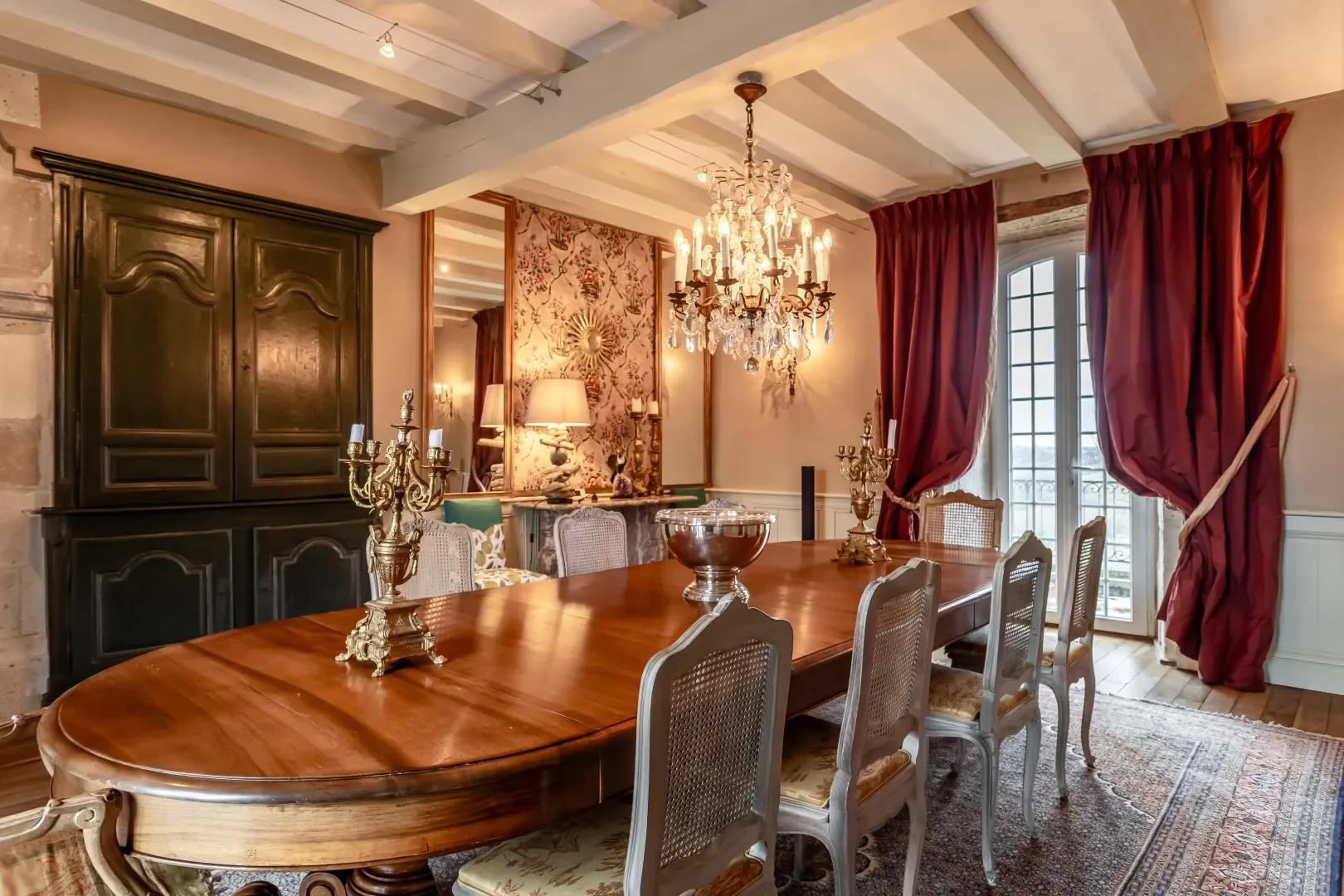 Image of dining room of villa in Roquecor, Occitanie, France