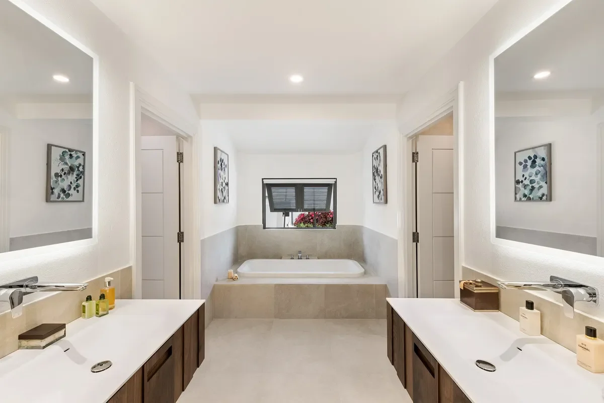 image of bathroom at the Barbados villa for sale