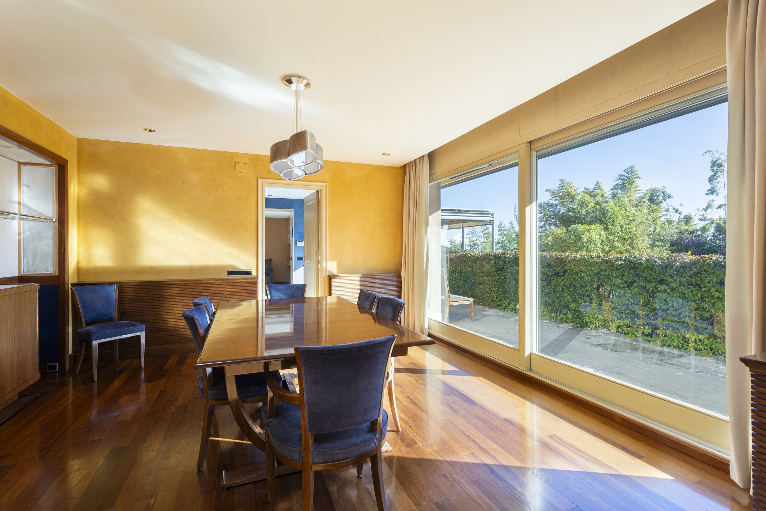 Luxury Villa In Pedralbes