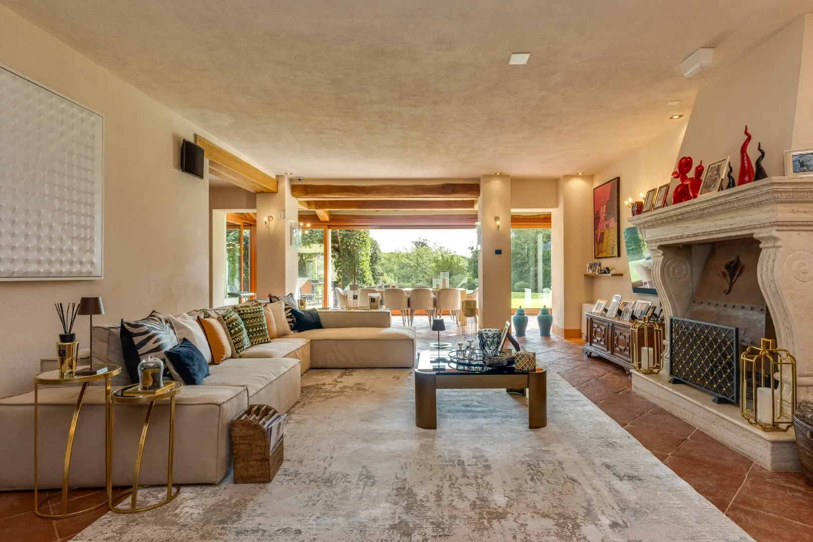 image of the living space at the Rome villa for sale