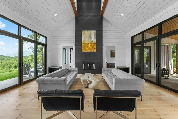 10 Questions to Ask Before You Choose a Custom Home Builder