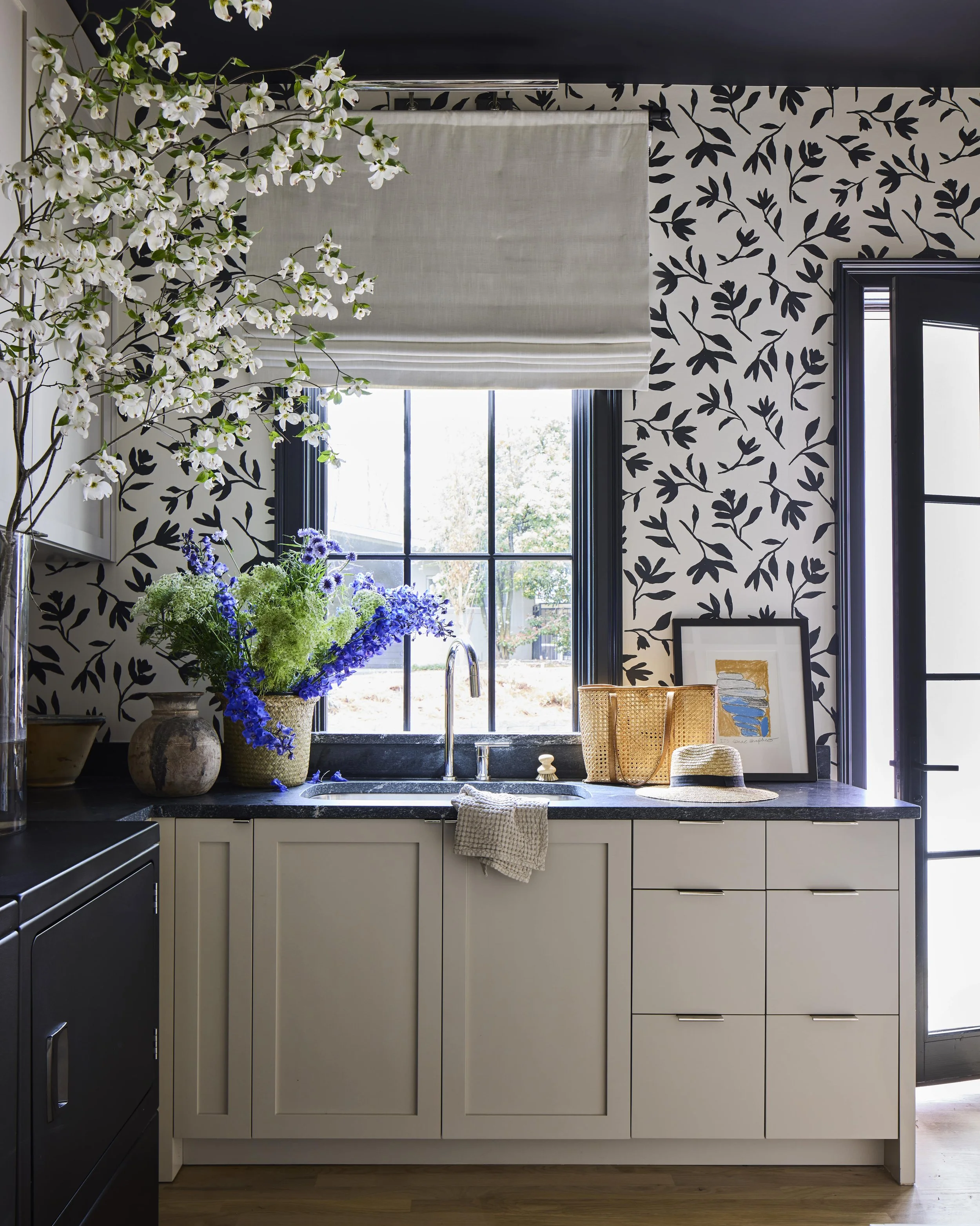 The Power of Wallpaper: How to Add Personality to Any Room in Your Home