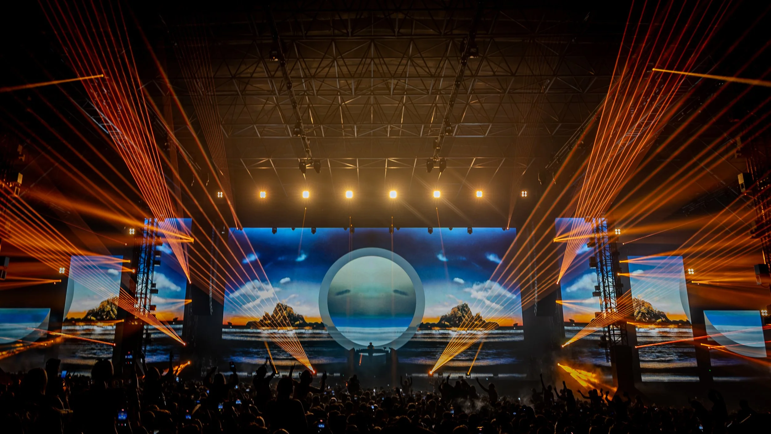 CF26_Sun_Apex_DukeDumont_TomRogan(NexusVisuals)-10.jpg