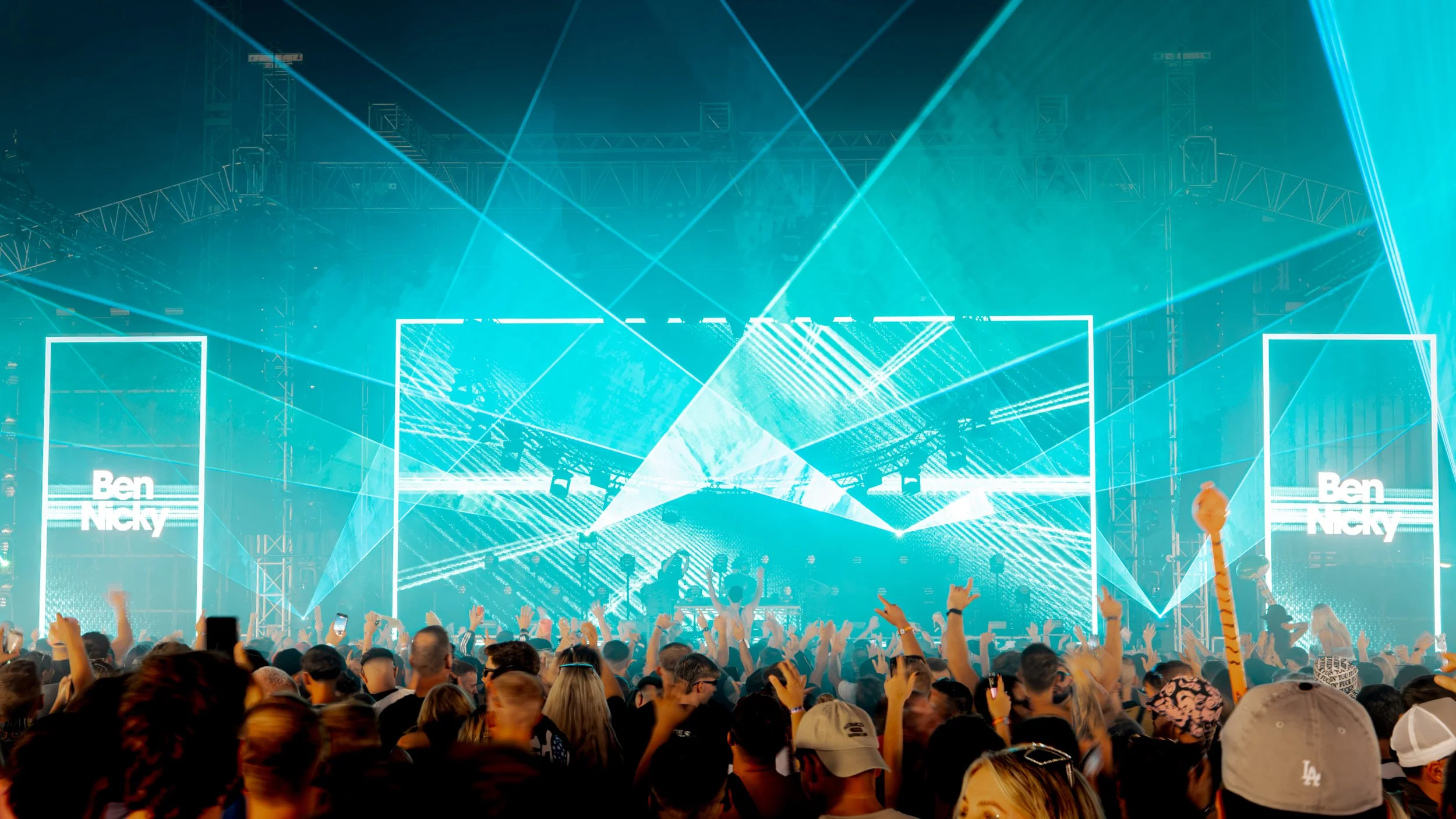CF26_Fri_Rong_BenNicky_TomRogan(NexusVisuals)-08.jpg