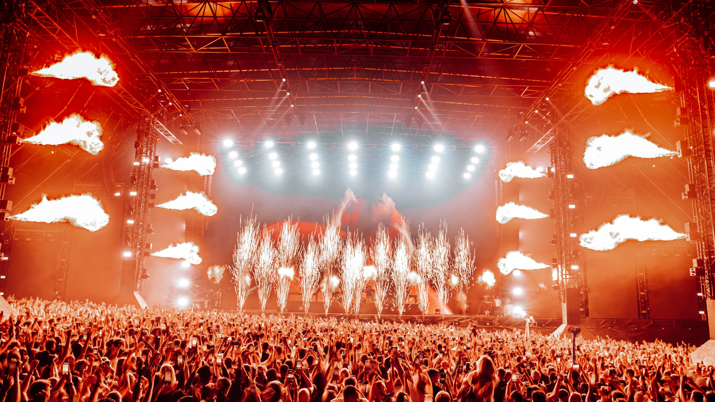 CF26_Fri_Apex_EricPrydz_TomRogan(NexusVisuals)-25.jpg