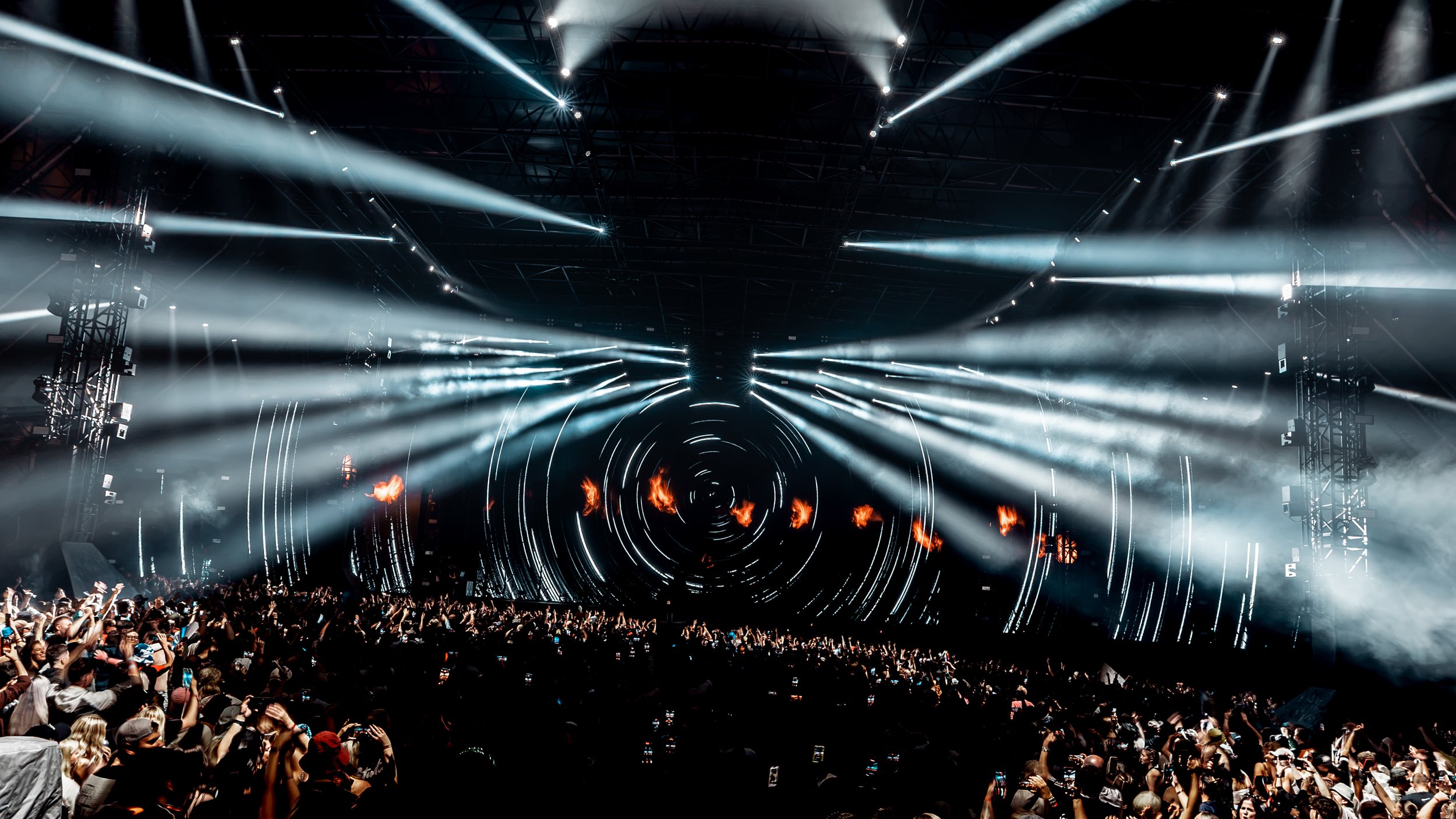 CF26_Fri_Apex_EricPrydz_TomRogan(NexusVisuals)-18.jpg