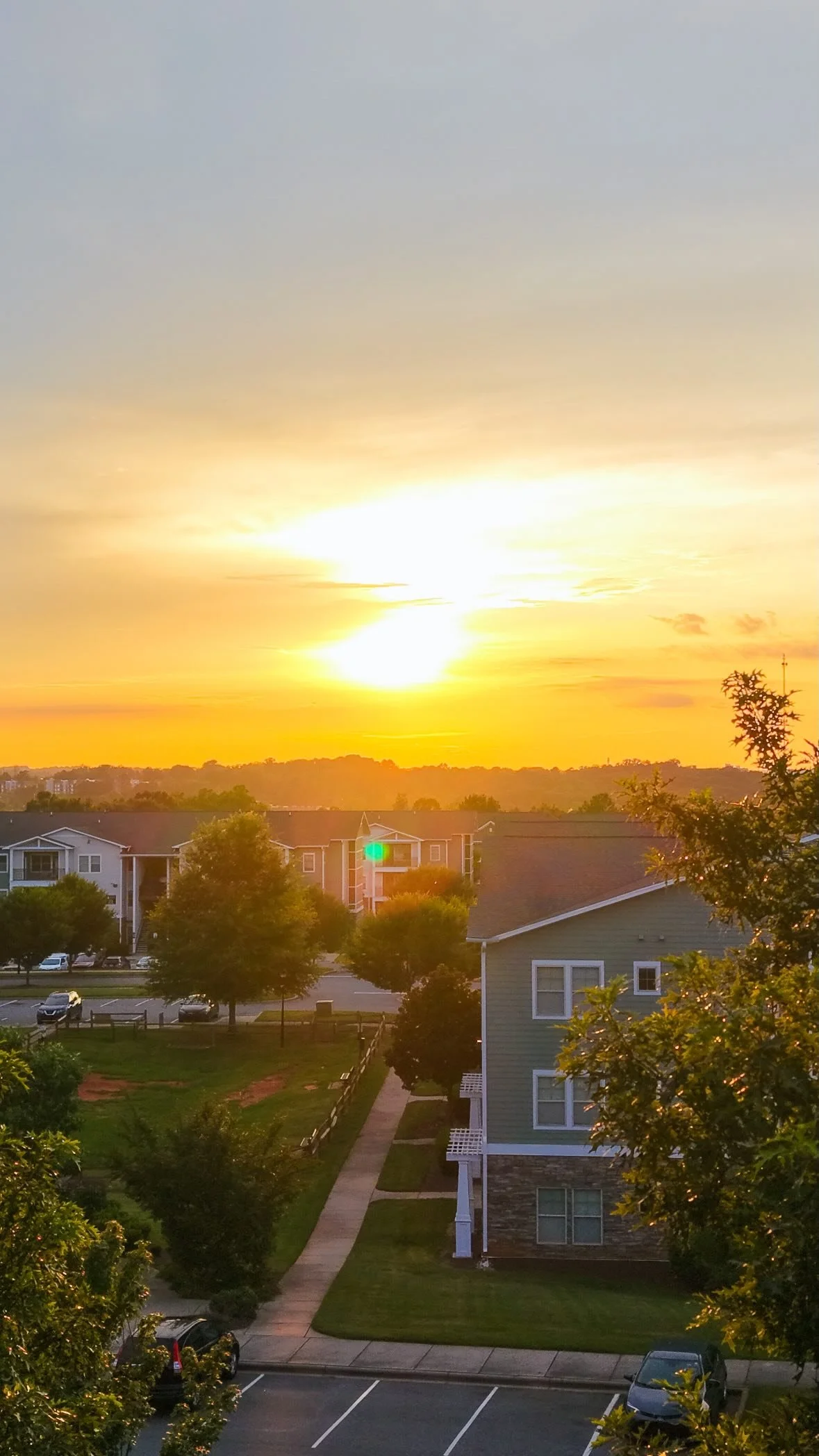 I definitely got one of the best views of the sunset at my apartment complex shining between 2 large trees
•
•
•
Shot on: DJI Air 3S @djiglobal
#fyp #foryoupage #dji #droneglobe #dronephotography #dronestageam #droneoftheday #fromwhe