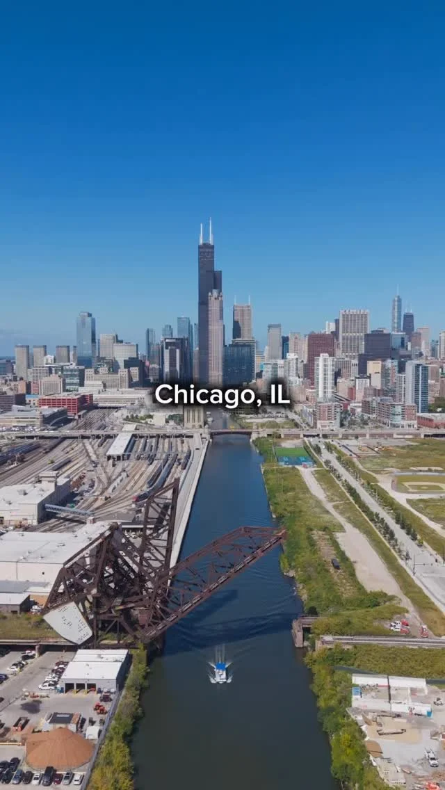 Beautiful day in Chicago!
•
•
•
Shot on: DJI Air 3S @djiglobal
#fyp #foryoupage #dji #droneglobe #dronephotography #dronestageam #droneoftheday #fromwhereidrone #aerialphotography #air3s #djiair3s #illinois #chicago #chicagoil #aeria