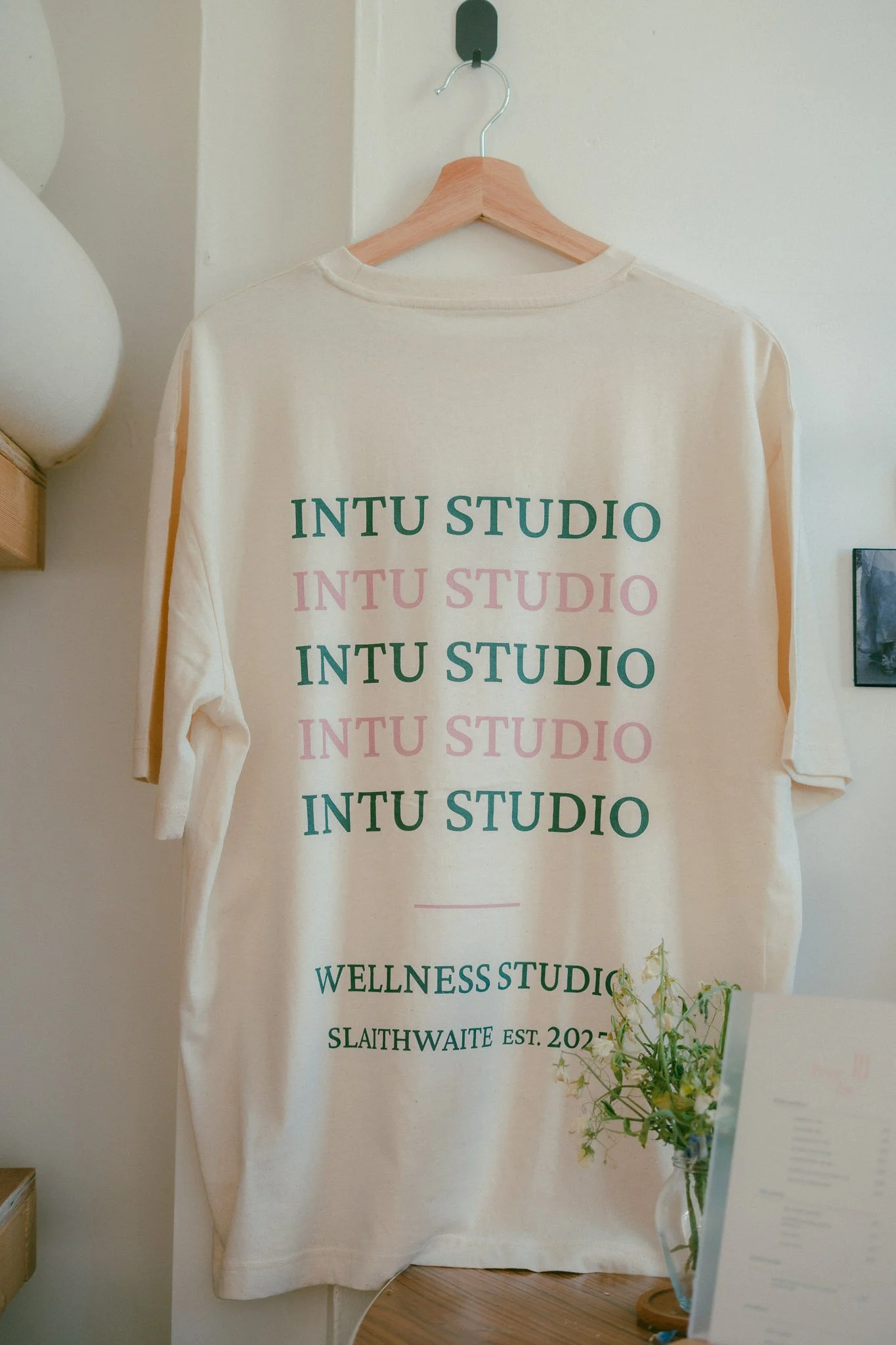 INTU T-SHIRT