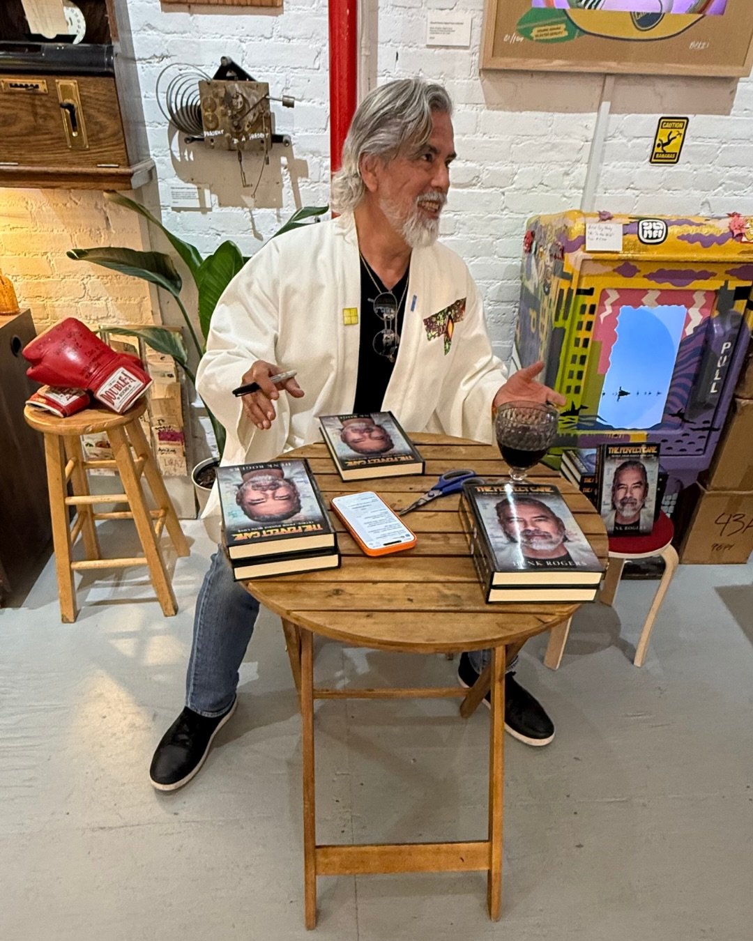 Had a great book signing party at @timetobehappygallery in NYC.