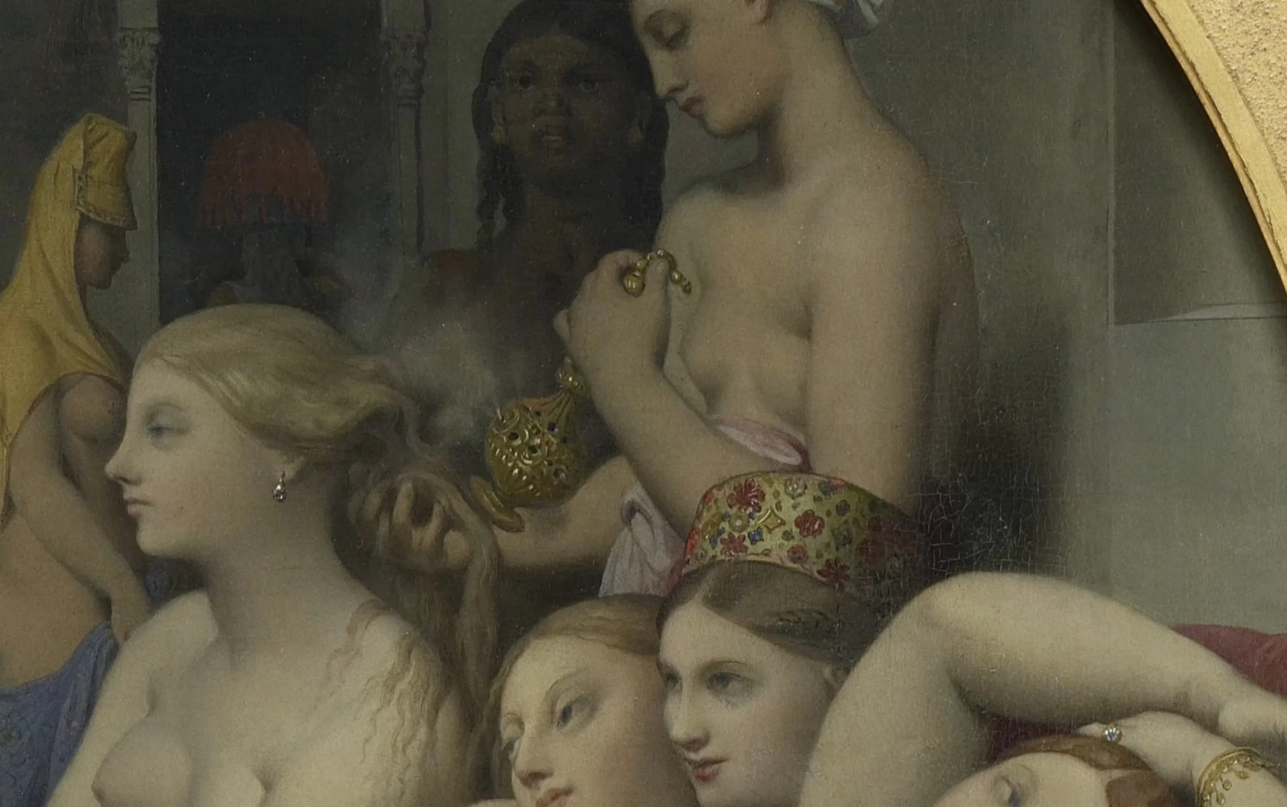 Un tableau représentant plusieurs femmes nues, ornées de bijoux et de vêtements colorés, dans un style classique et détaillé.