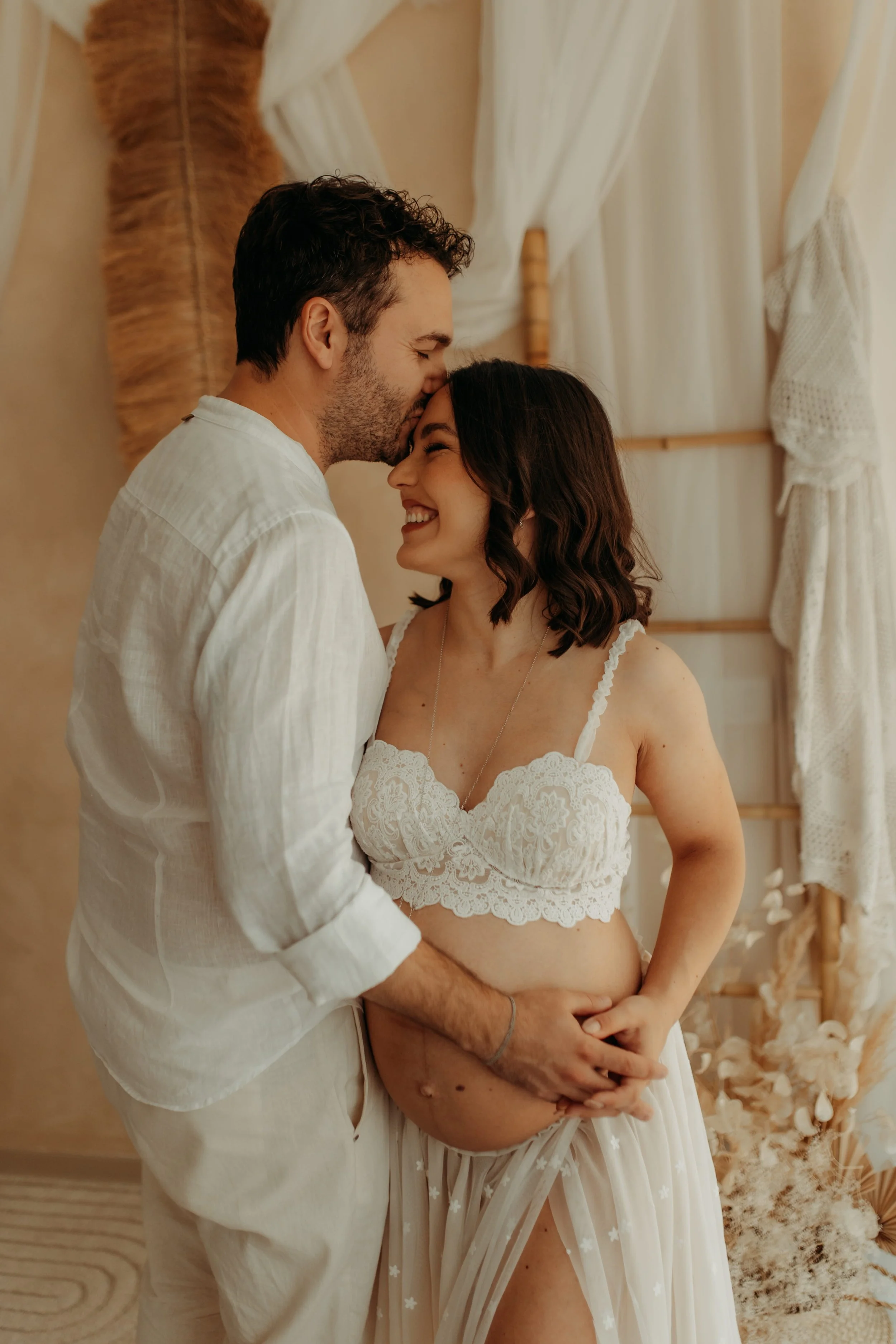 maternity coppia abbraccio dolce.2jpg.jpg