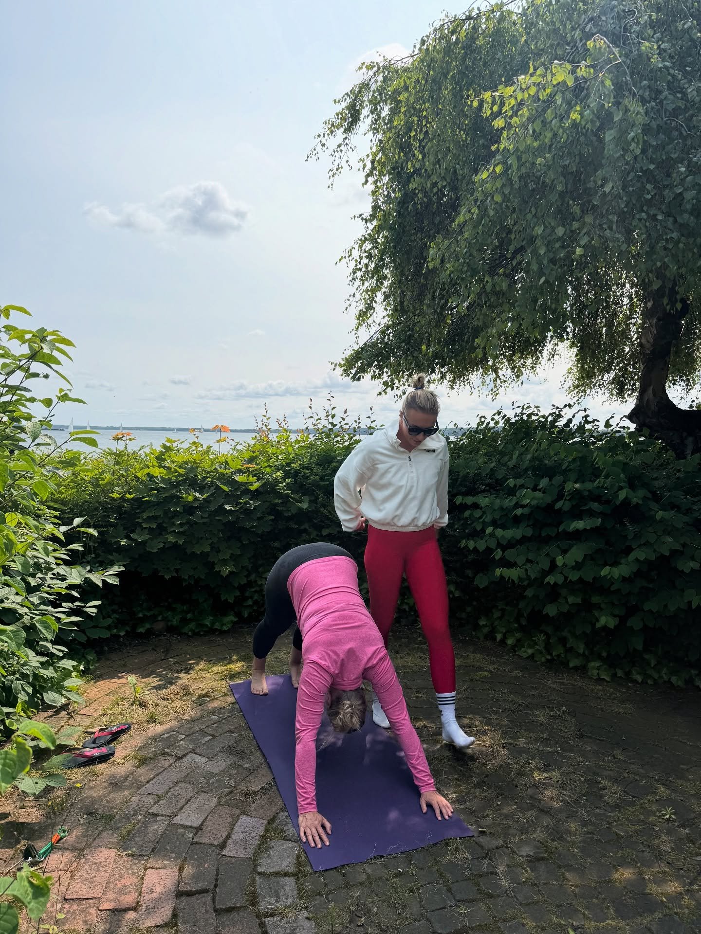 Love my job ❤️
1:1 Yoga Session mit Meerblick 🐚🌊
Wenn du dir auch mehr Leichtigkeit, Klarheit & Energie in deinem Alltag wünschst:
Schreib mir – ich freue mich, dich individuell zu begleiten. 💛
#yoga #yogateacher #poweryoga #vinya