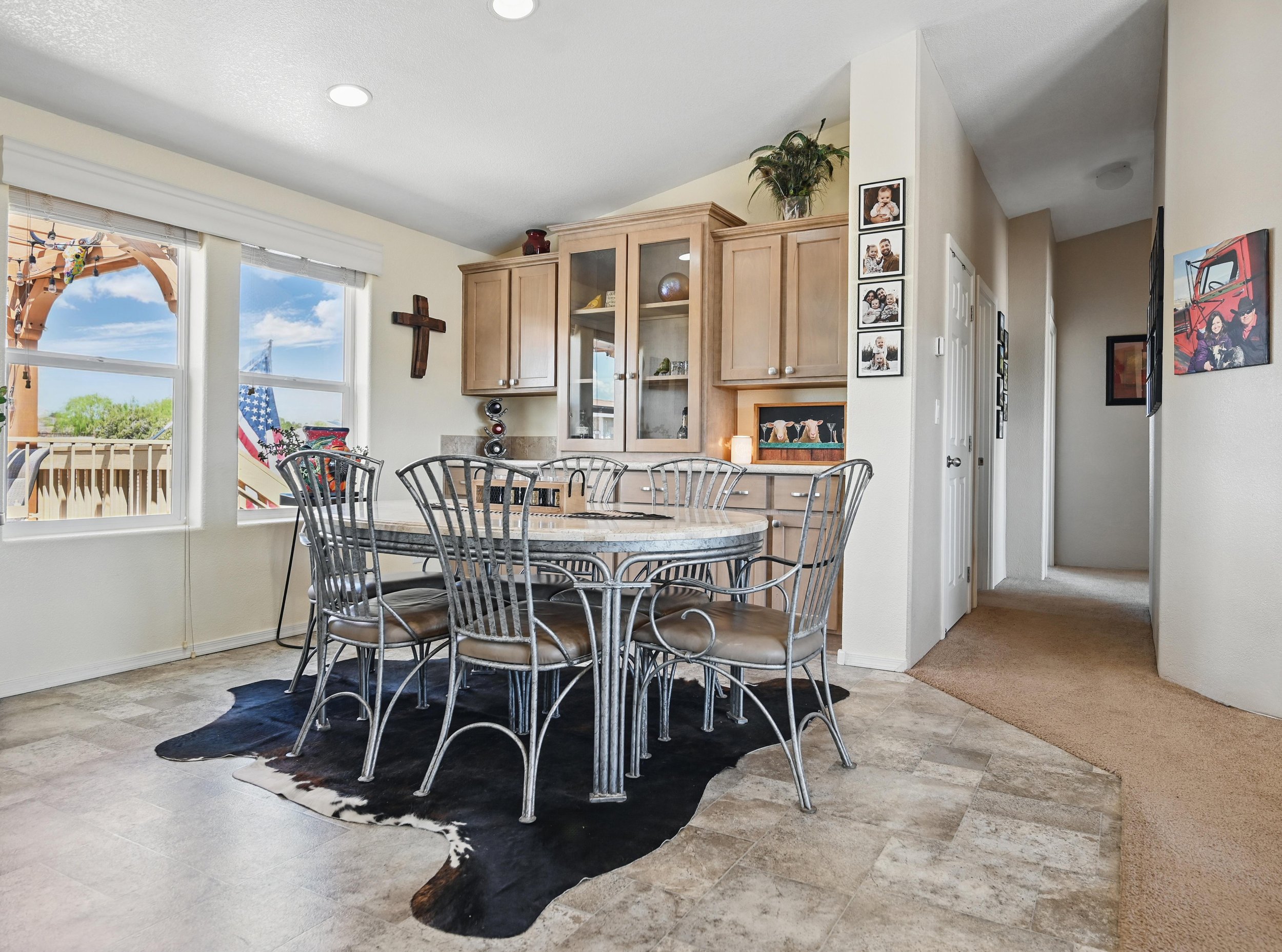 Dining Room.jpg