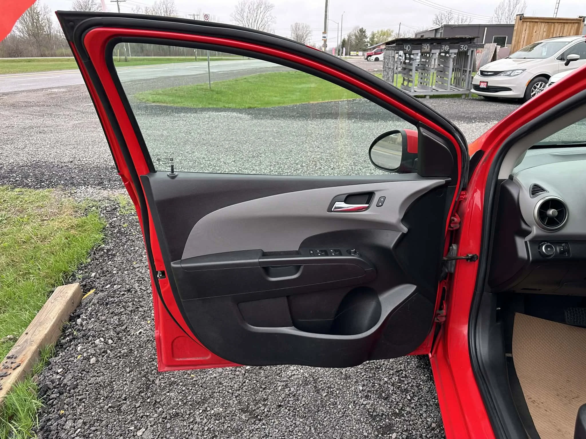 c076f893-0b20-46a4-8f59-be49dbf46fec.jfif