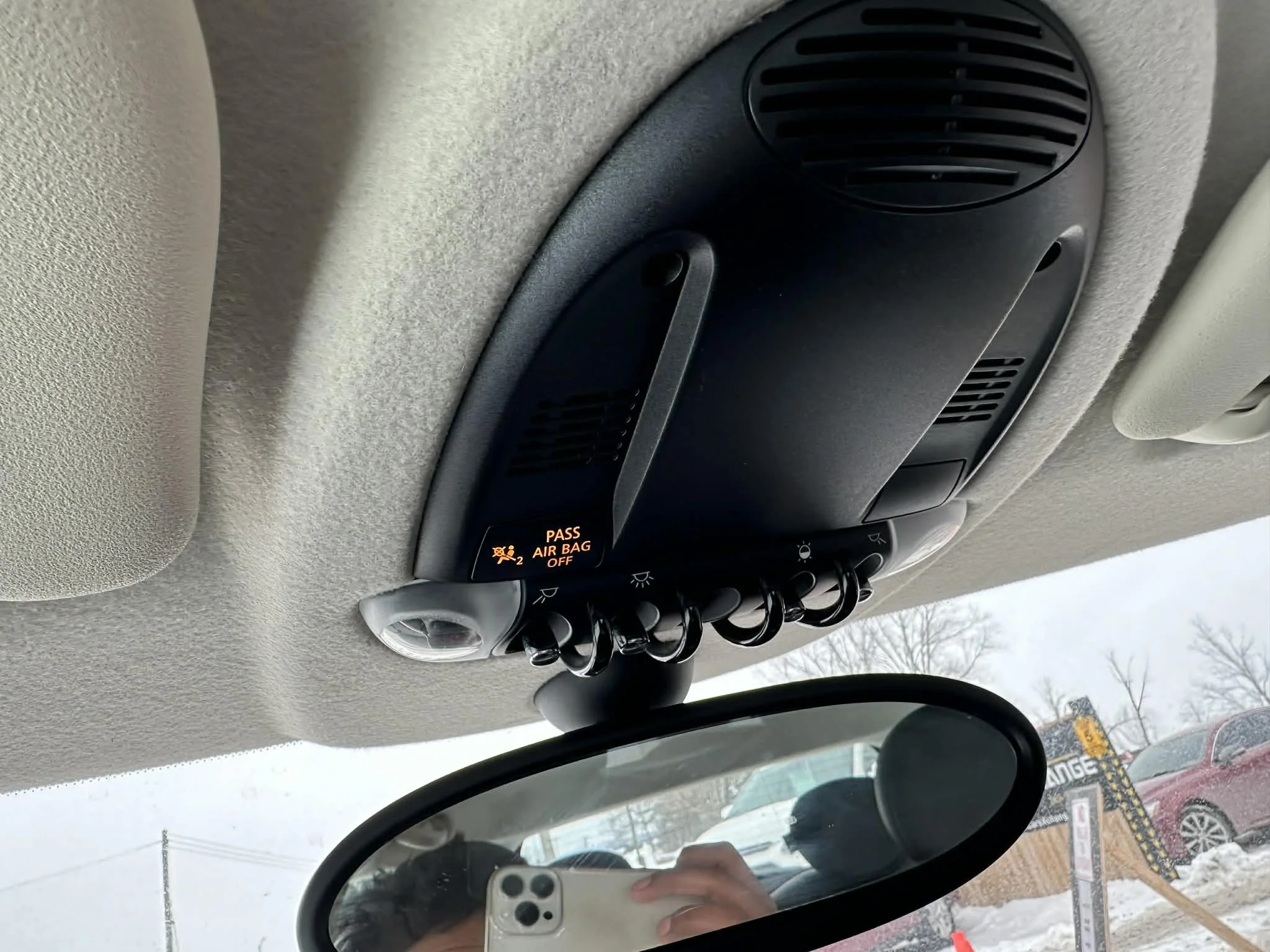 b982ab80-5946-4361-ac39-513794d4a021.jfif