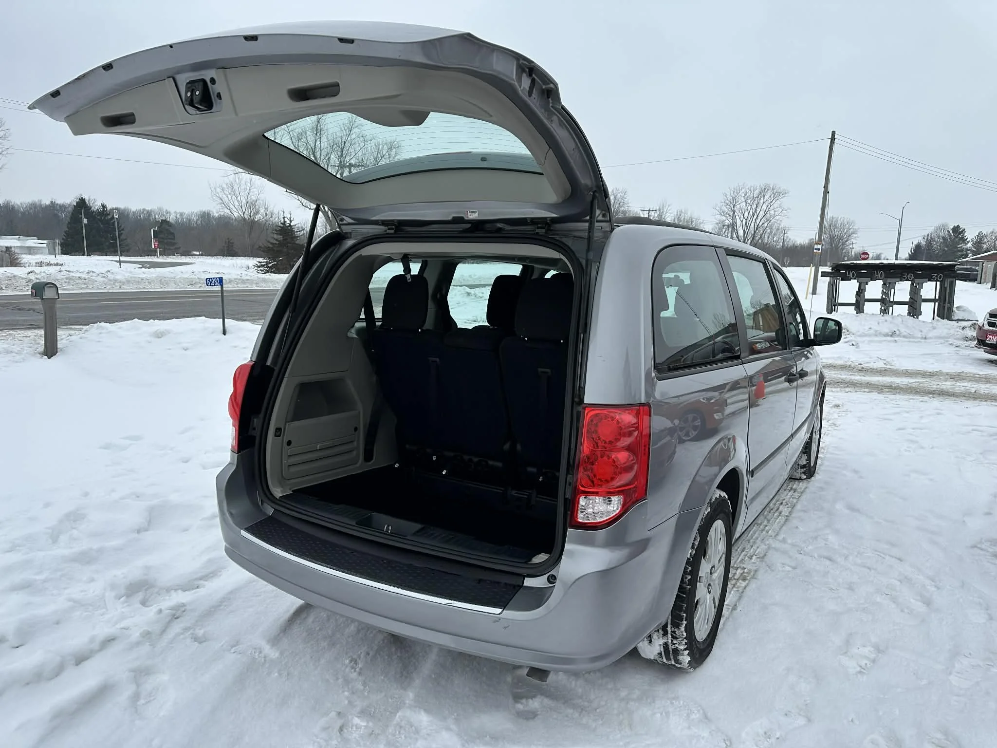 ac3dd7b2-7ad5-4403-aaa4-d6f9ef1edfec.jfif