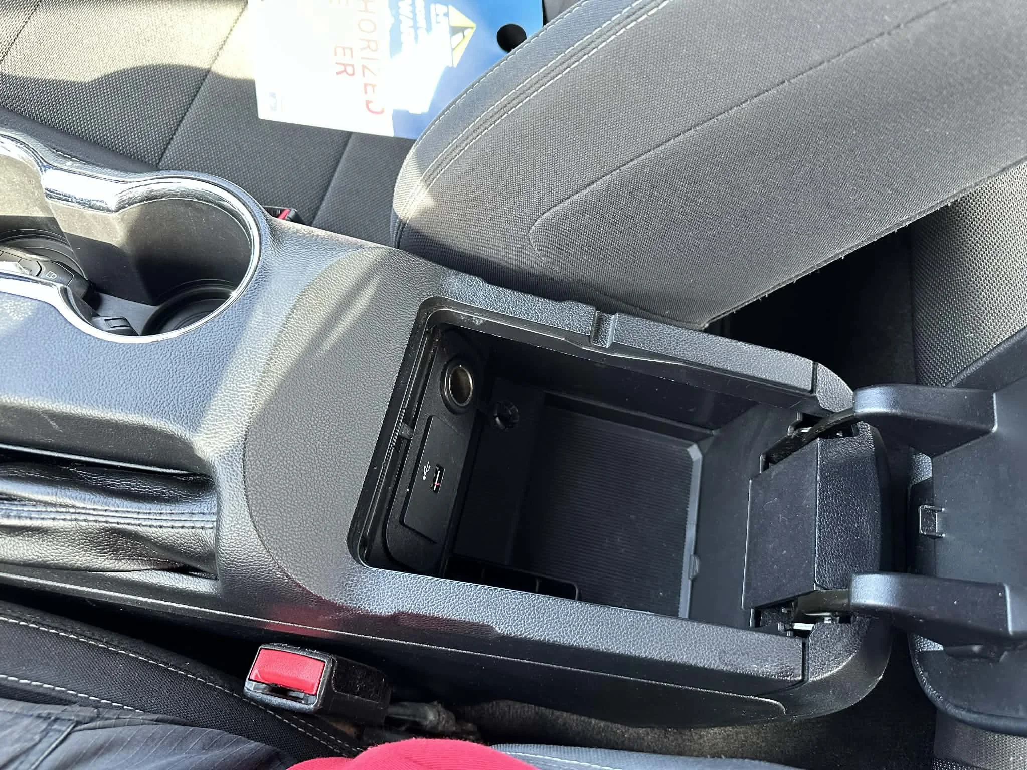 ed5c7238-293d-47df-8eb4-f0f75b8cfc27.jfif