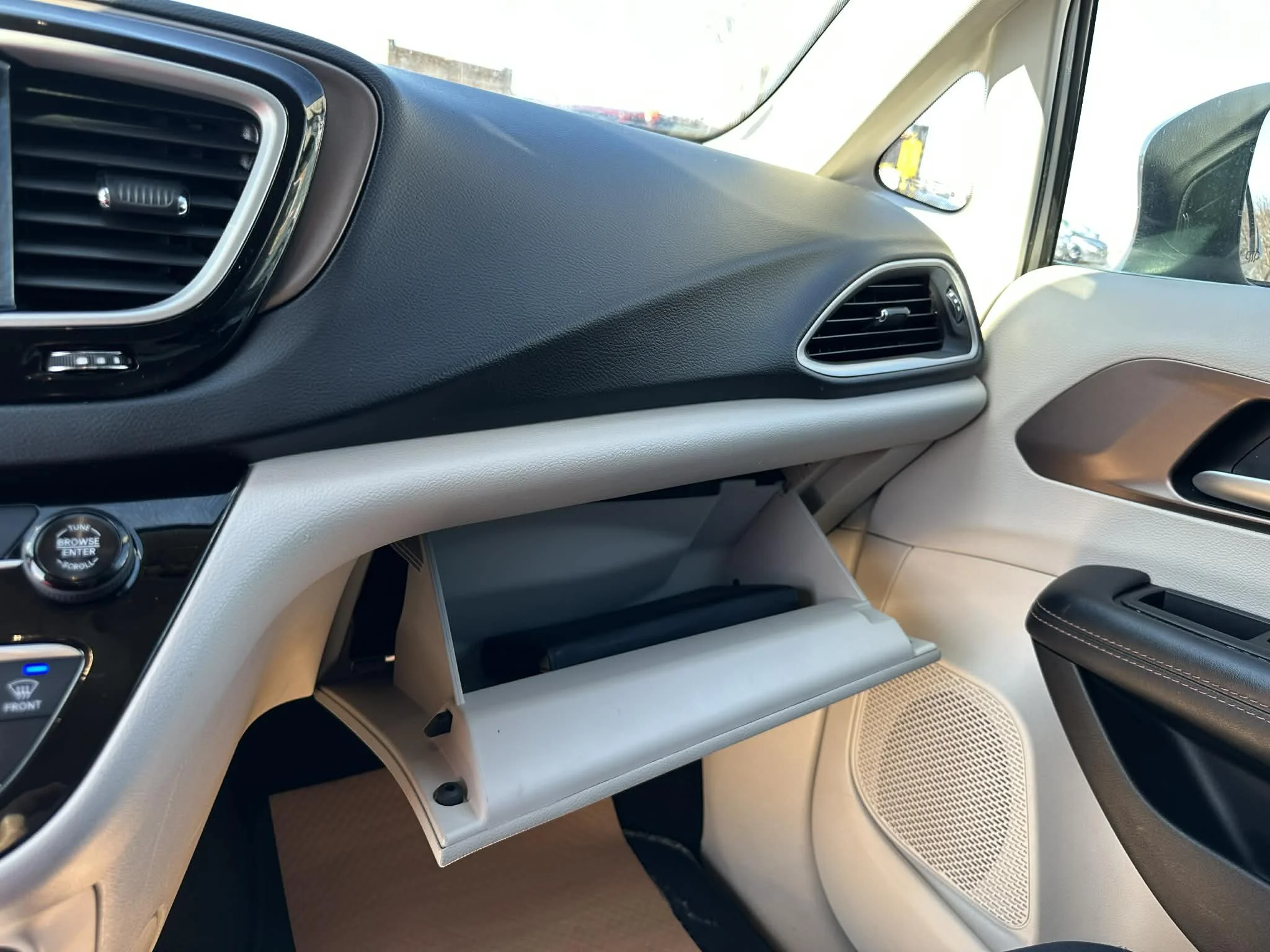 26dce646-dea5-47cb-80b5-dee46882e53c.jfif