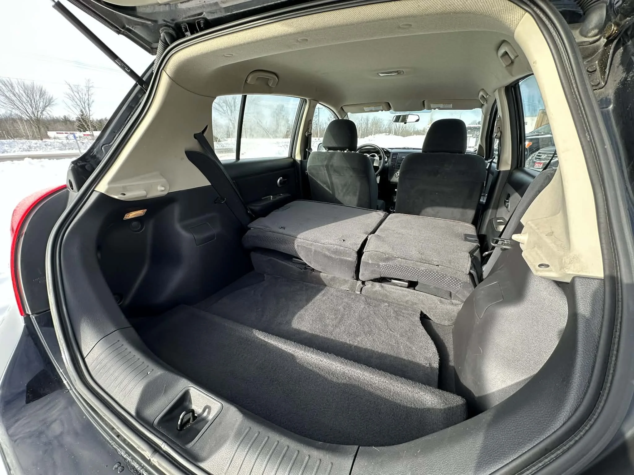 83f2a490-35ec-49f3-a968-749026bee1c5.jfif