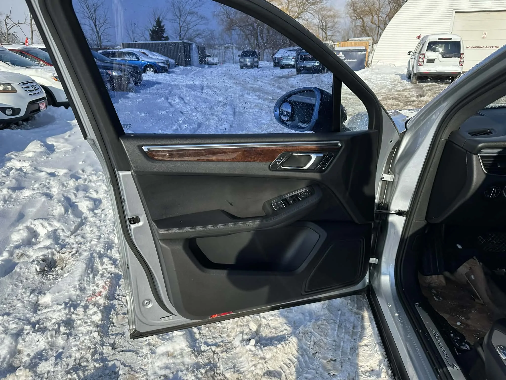 aa97d4f4-feb9-4bbe-bd9d-9dca0a16db0f.jfif