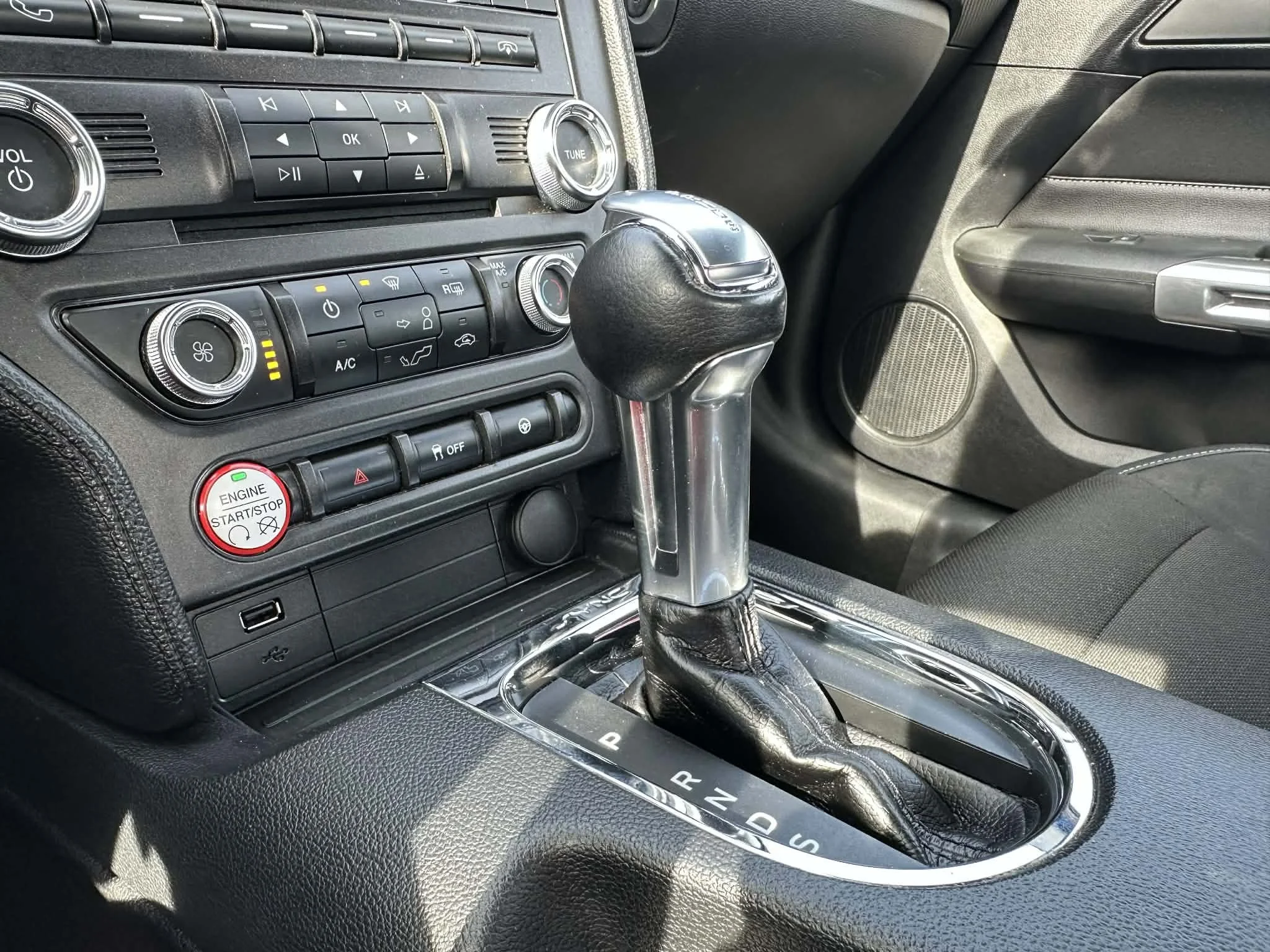 3bcfb2a5-0a57-49fd-a44b-d88542c41887.jfif