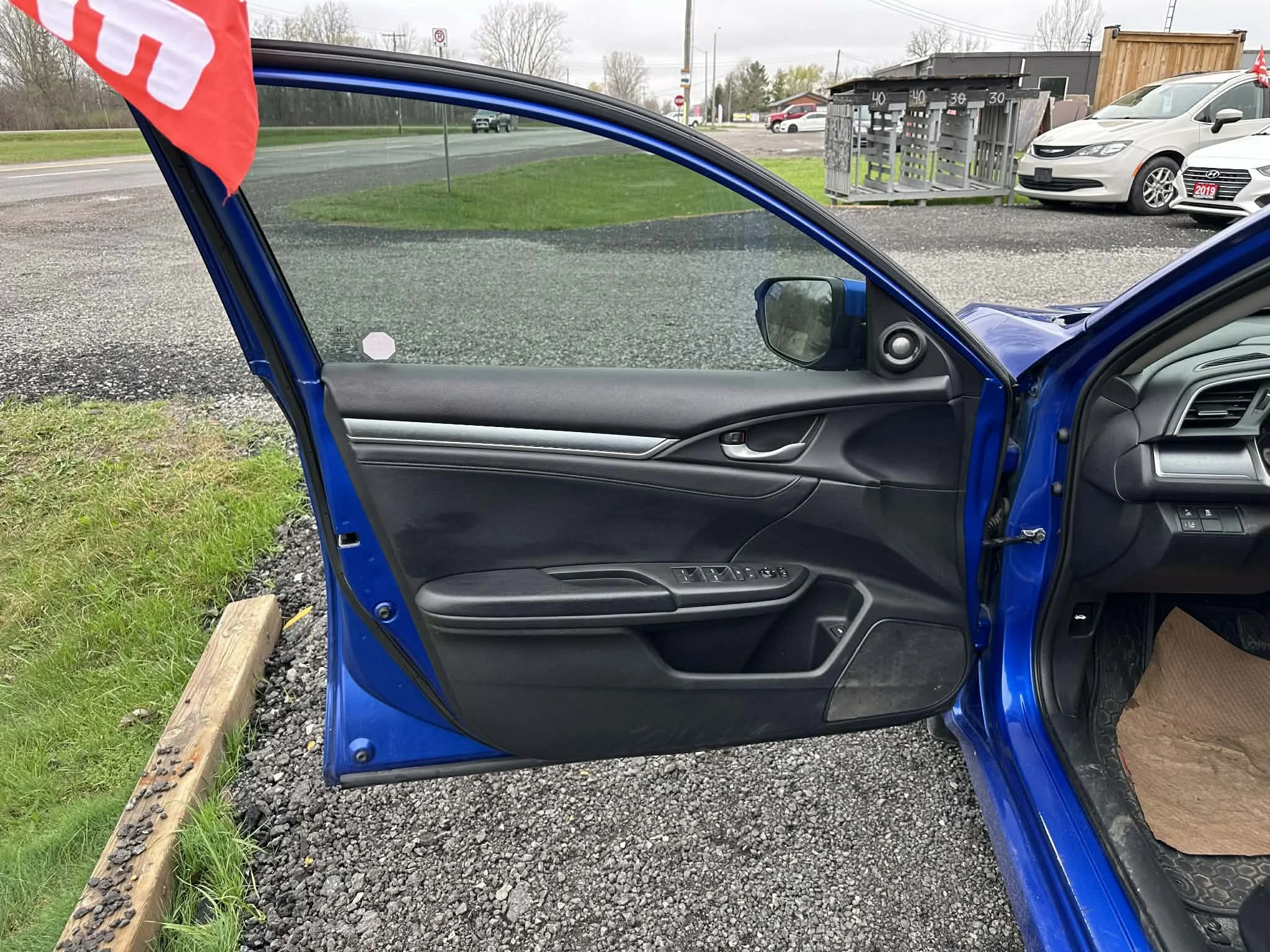 e4634c42-e996-45e9-9346-0a2e0190cd81.jfif