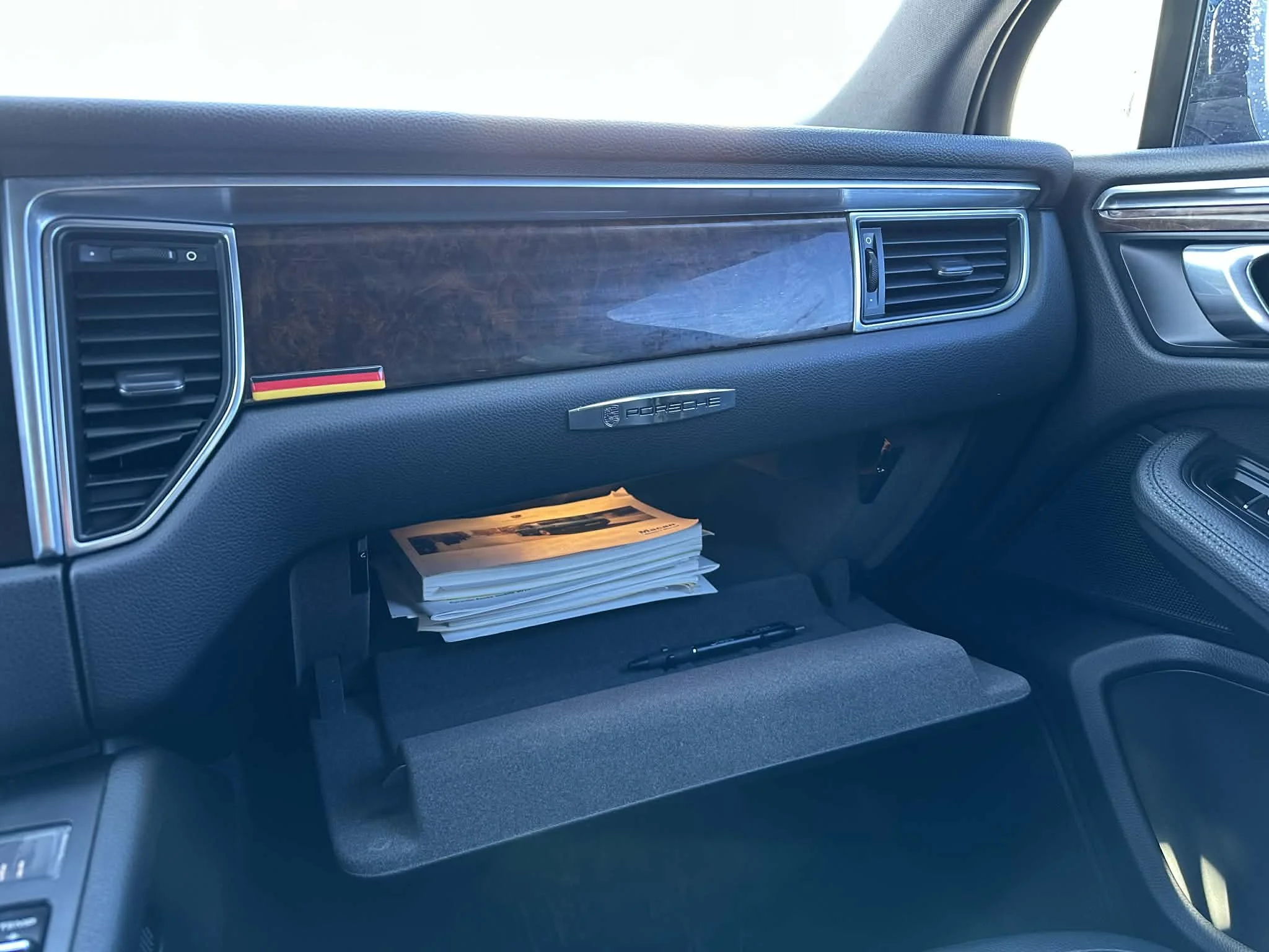 4d610862-e704-428e-89ca-026671561acd.jfif