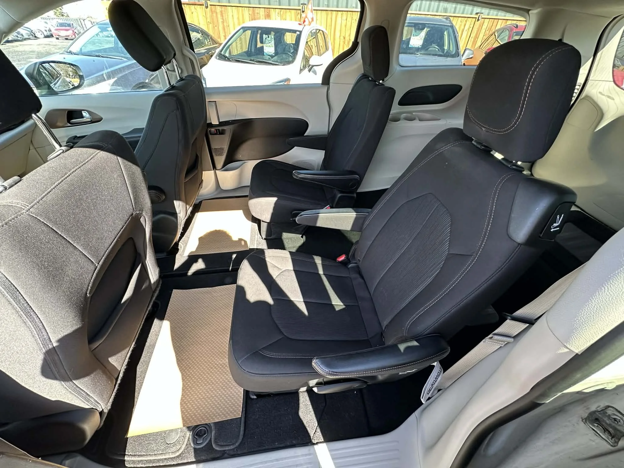 1e47c7a4-fd20-42b1-a7d8-d1602786250a.jfif